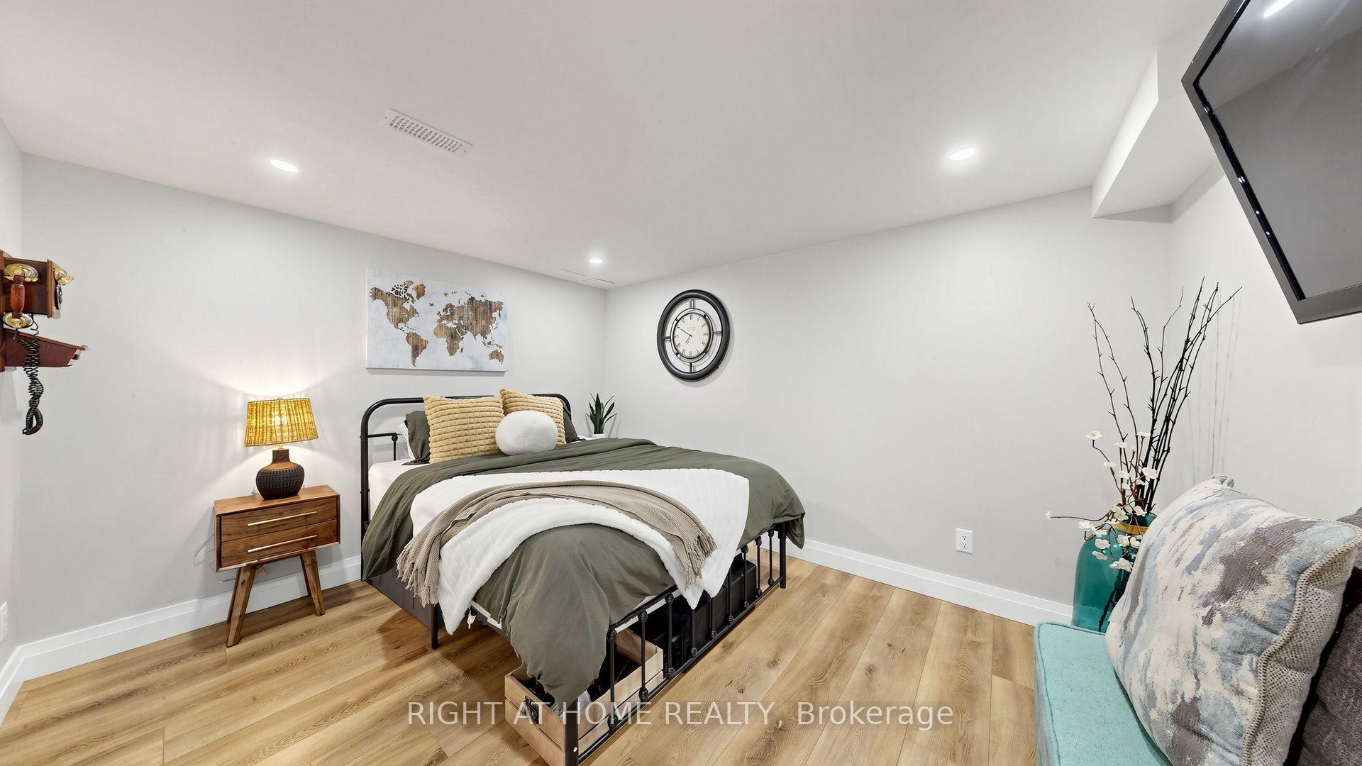 Photo 24 of 4 Flett Street, Clarington, Bowmanville — HOMEH