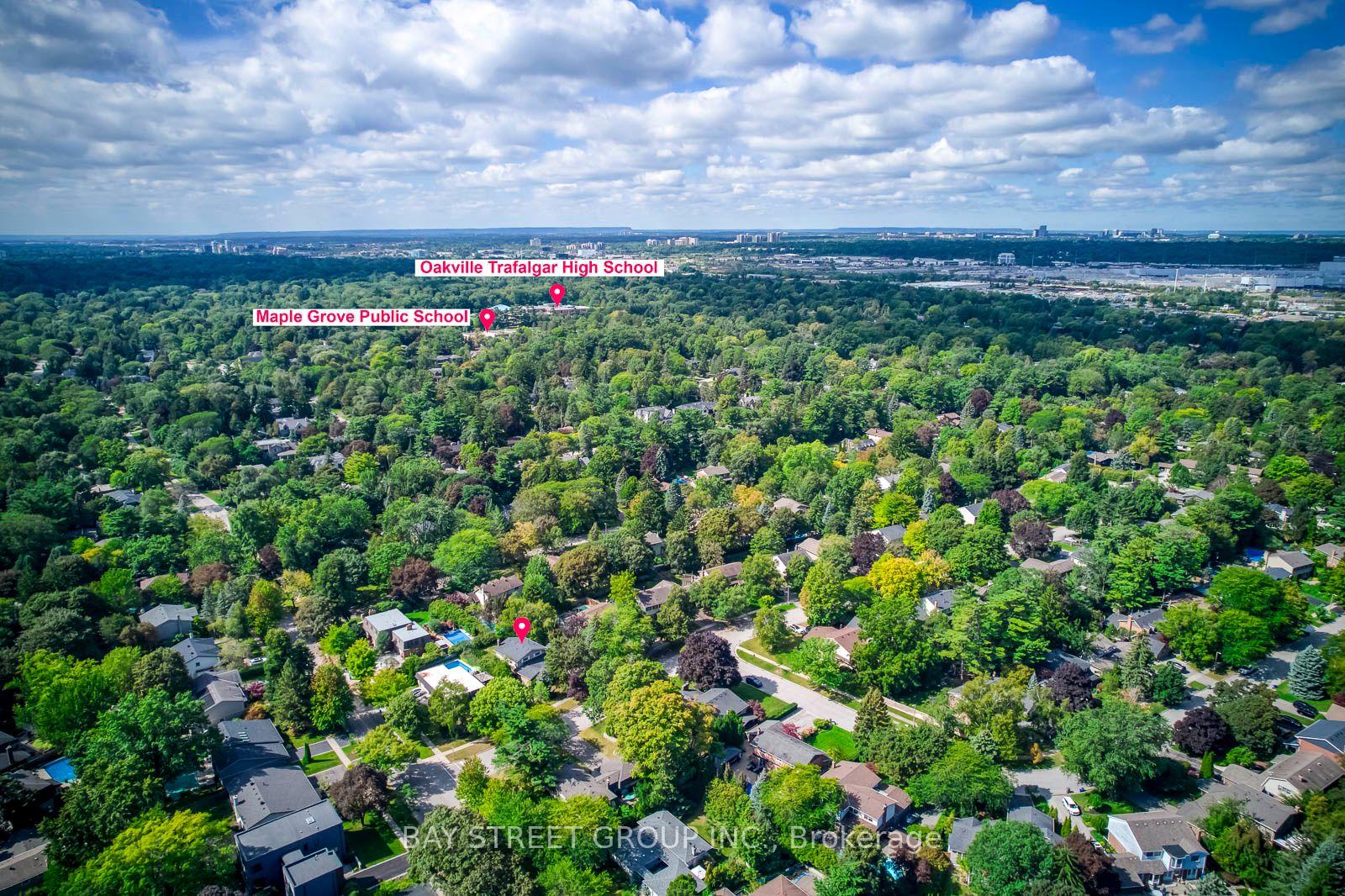 Photo 4 of 216 Beechfield Road, Oakville, Ford — HOMEH