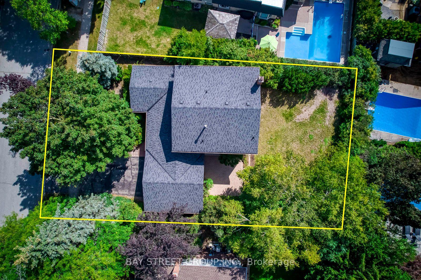 Photo 5 of 216 Beechfield Road, Oakville, Ford — HOMEH