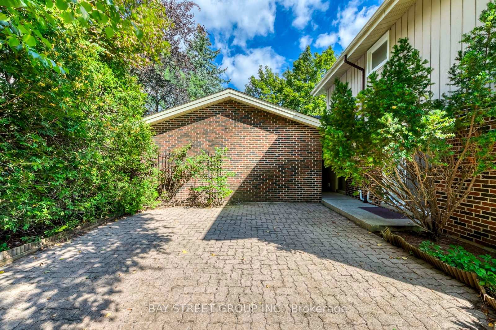 Photo 46 of 216 Beechfield Road, Oakville, Ford — HOMEH