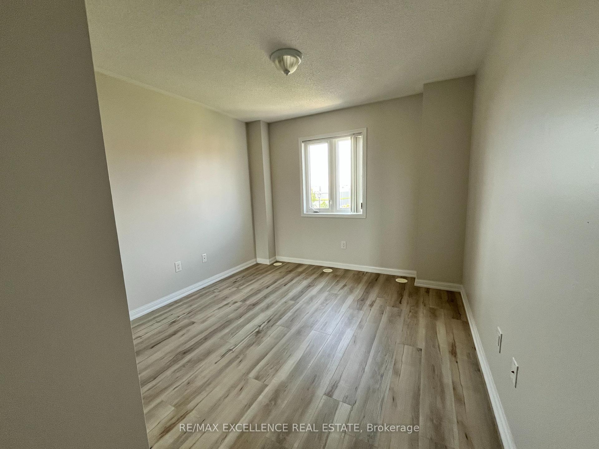 Photo 3 of Unit 180, 250 Sunny Meadow Boulevard, Brampton, Sandringham-Wellington — HOMEH