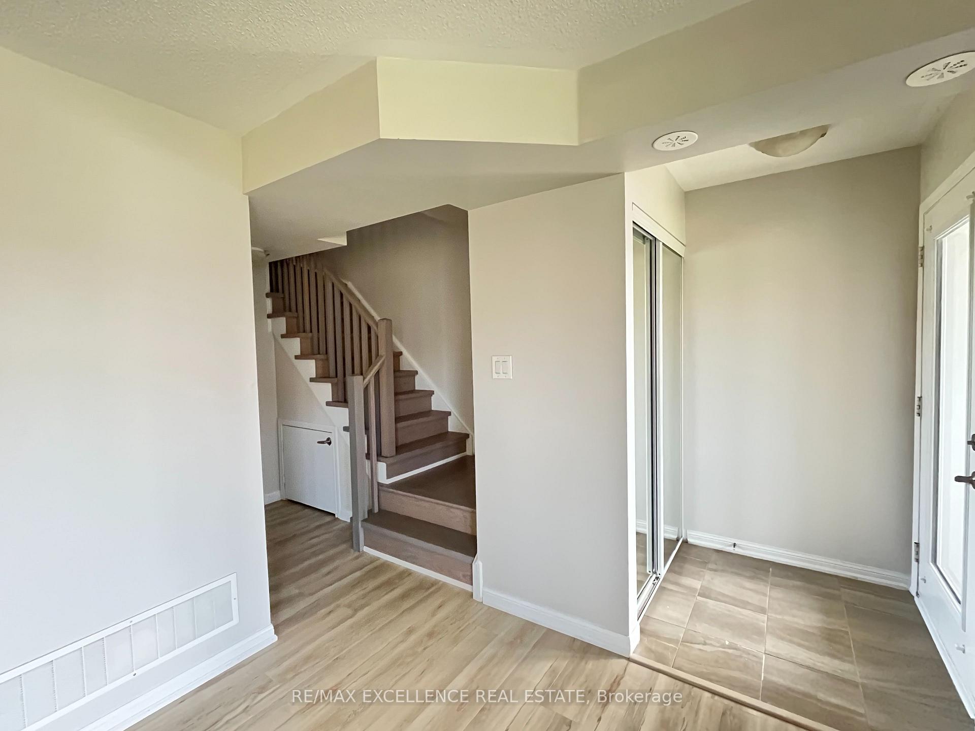 Photo 11 of Unit 180, 250 Sunny Meadow Boulevard, Brampton, Sandringham-Wellington — HOMEH