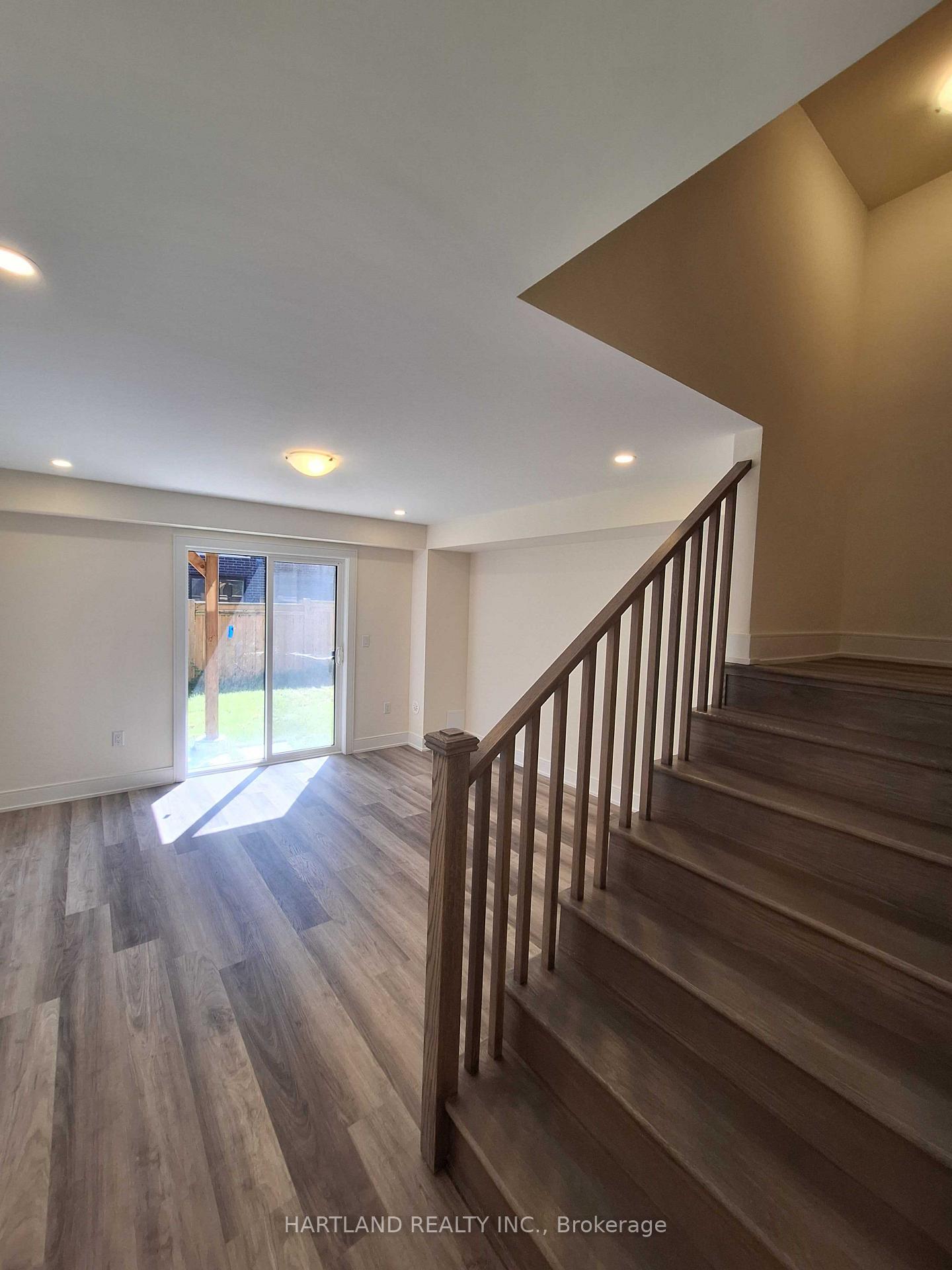 Photo 4 of Unit 407, 1695 Dersan Street, Pickering, Duffin Heights — HOMEH