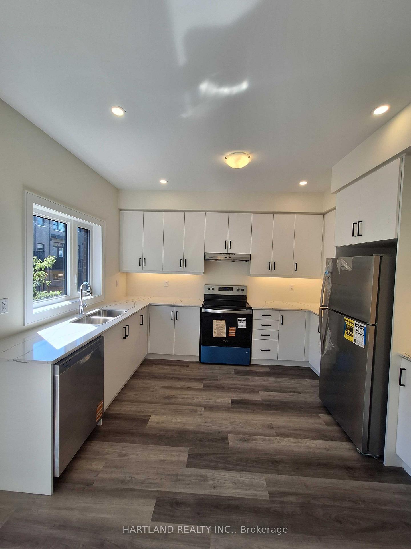 Photo 10 of Unit 407, 1695 Dersan Street, Pickering, Duffin Heights — HOMEH