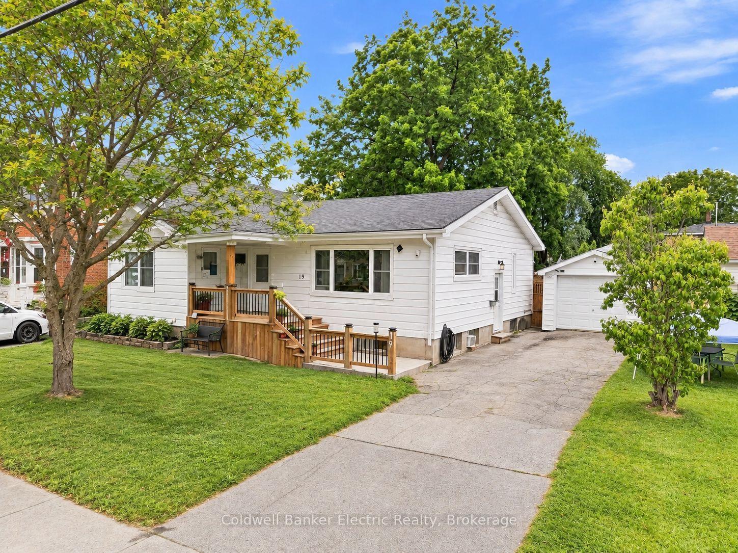 Photo 2 of 19 Graham Street E, Greater Napanee, Greater Napanee — HOMEH