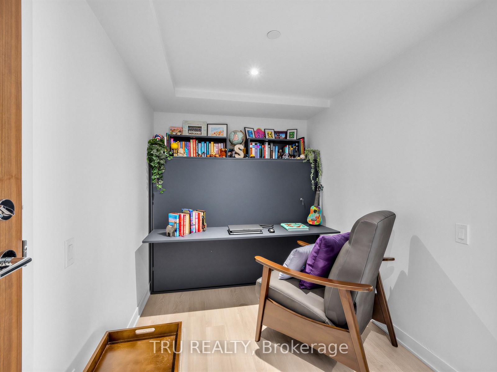 Photo 3 of Unit 3210, 70 Queens Wharf Road, Toronto, Waterfront Communities — HOMEH