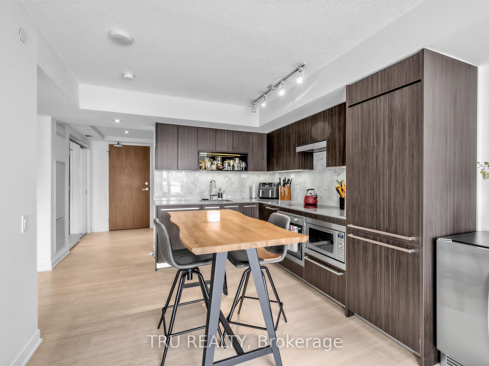 Photo 8 of Unit 3210, 70 Queens Wharf Road, Toronto, Waterfront Communities — HOMEH