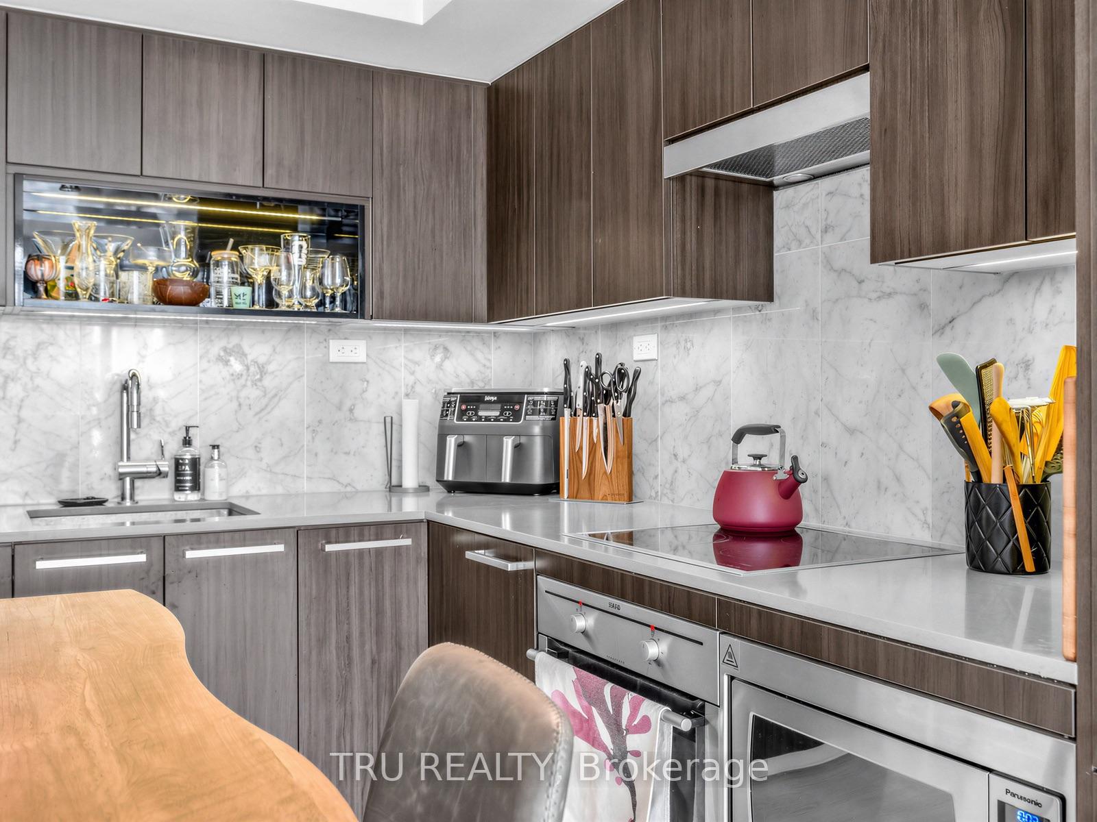 Photo 10 of Unit 3210, 70 Queens Wharf Road, Toronto, Waterfront Communities — HOMEH