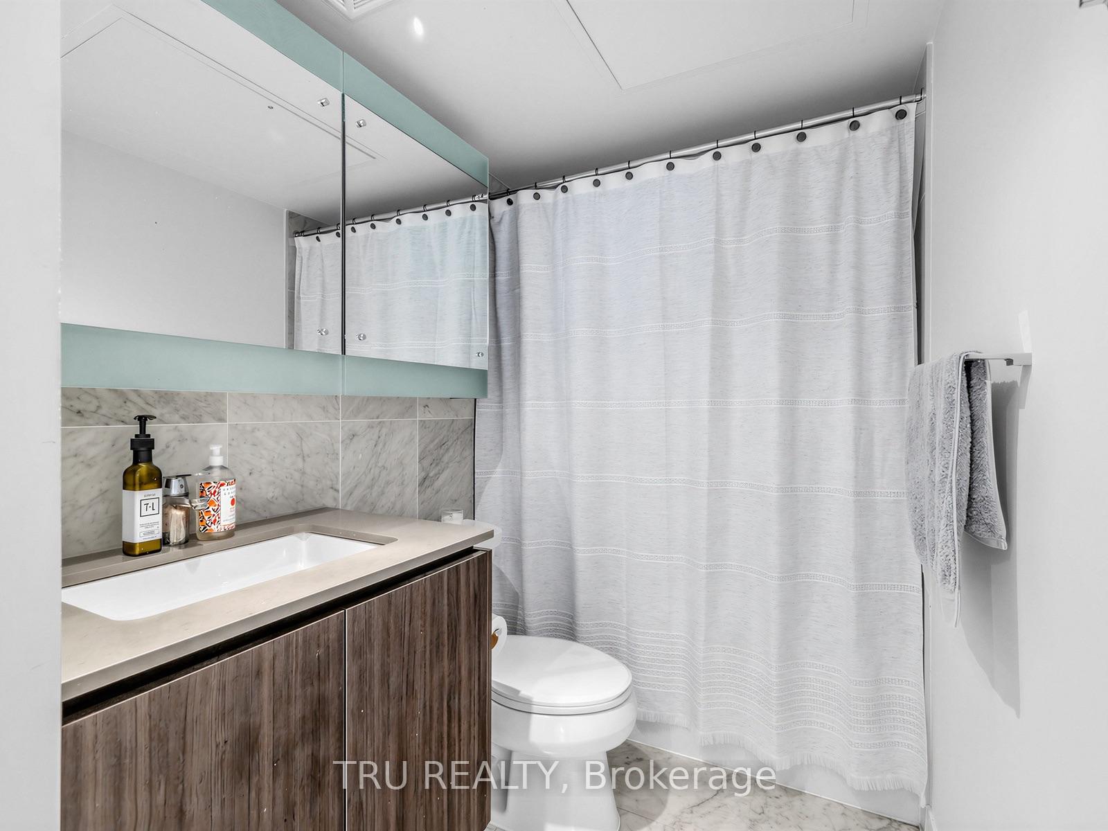 Photo 19 of Unit 3210, 70 Queens Wharf Road, Toronto, Waterfront Communities — HOMEH