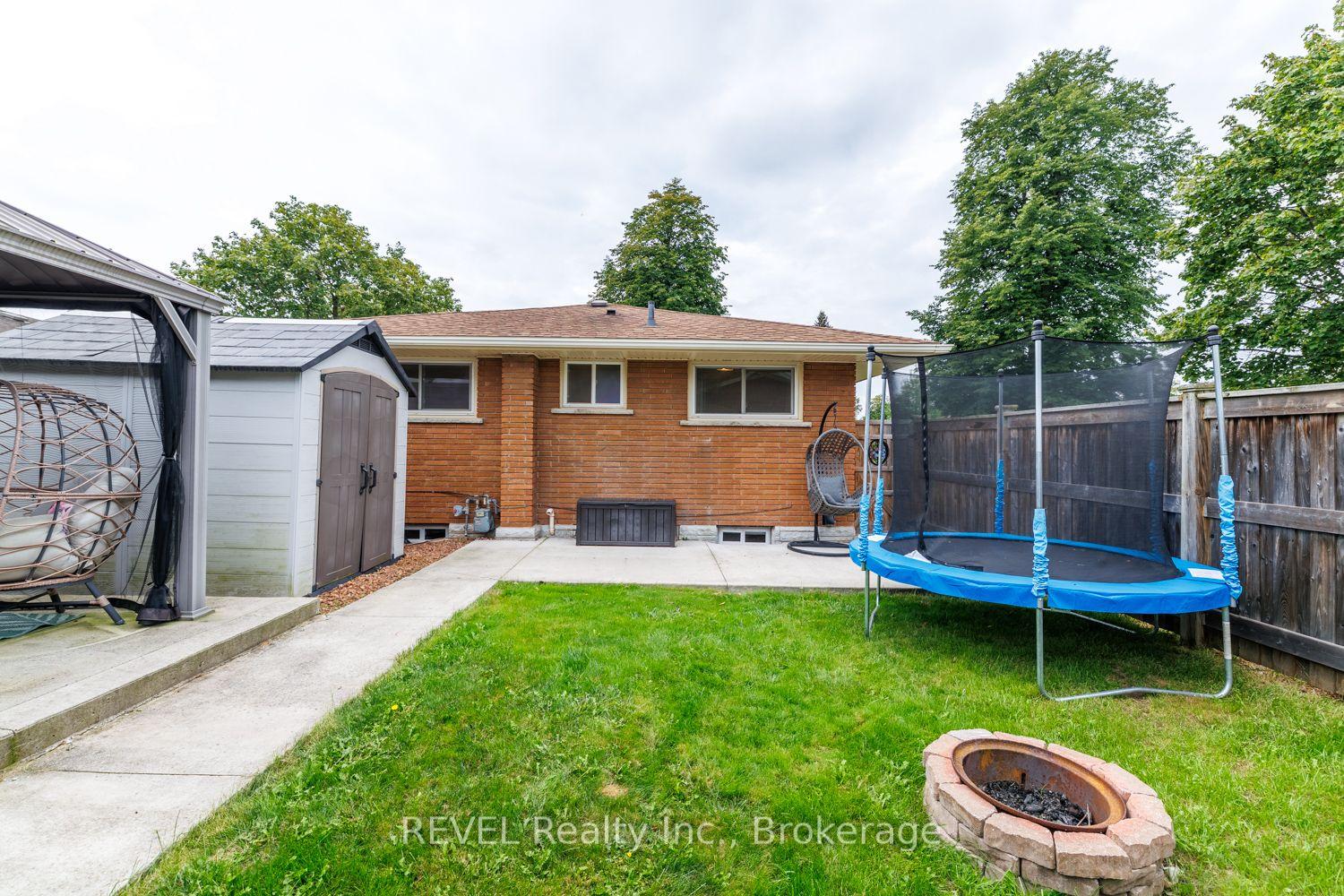 Photo 42 of 70 Champlain Avenue, Welland, N. Welland — HOMEH