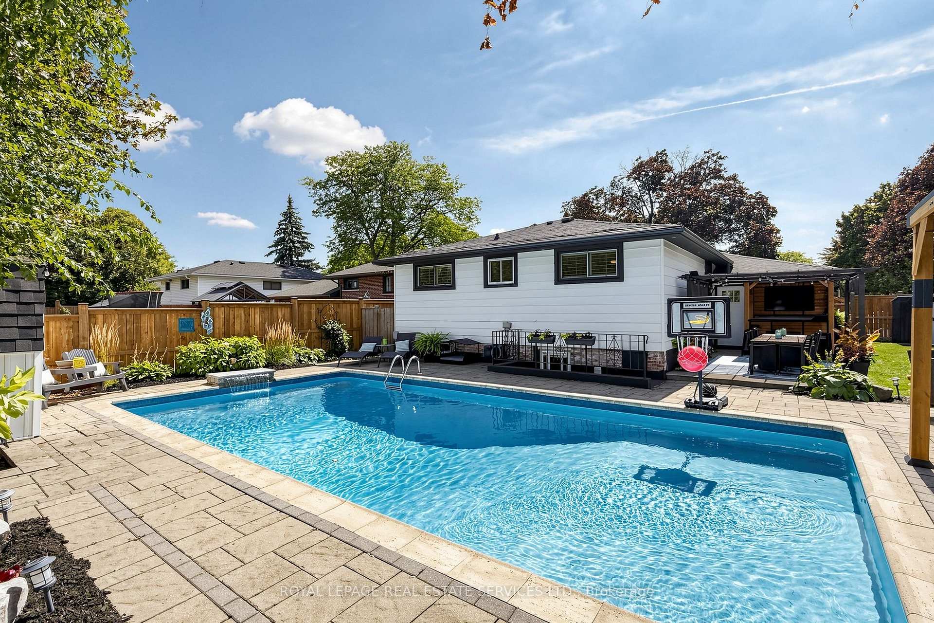 Photo 45 of 83 Delmar Drive, Hamilton, Buchanan — HOMEH