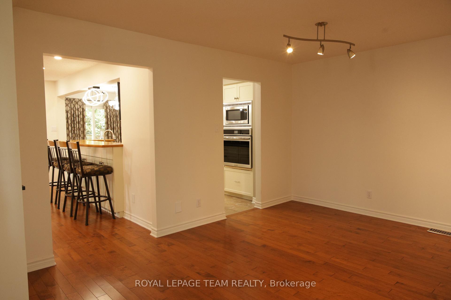 Photo 4 of 97 Springcreek Crescent, Ottawa, Fallowfield — HOMEH