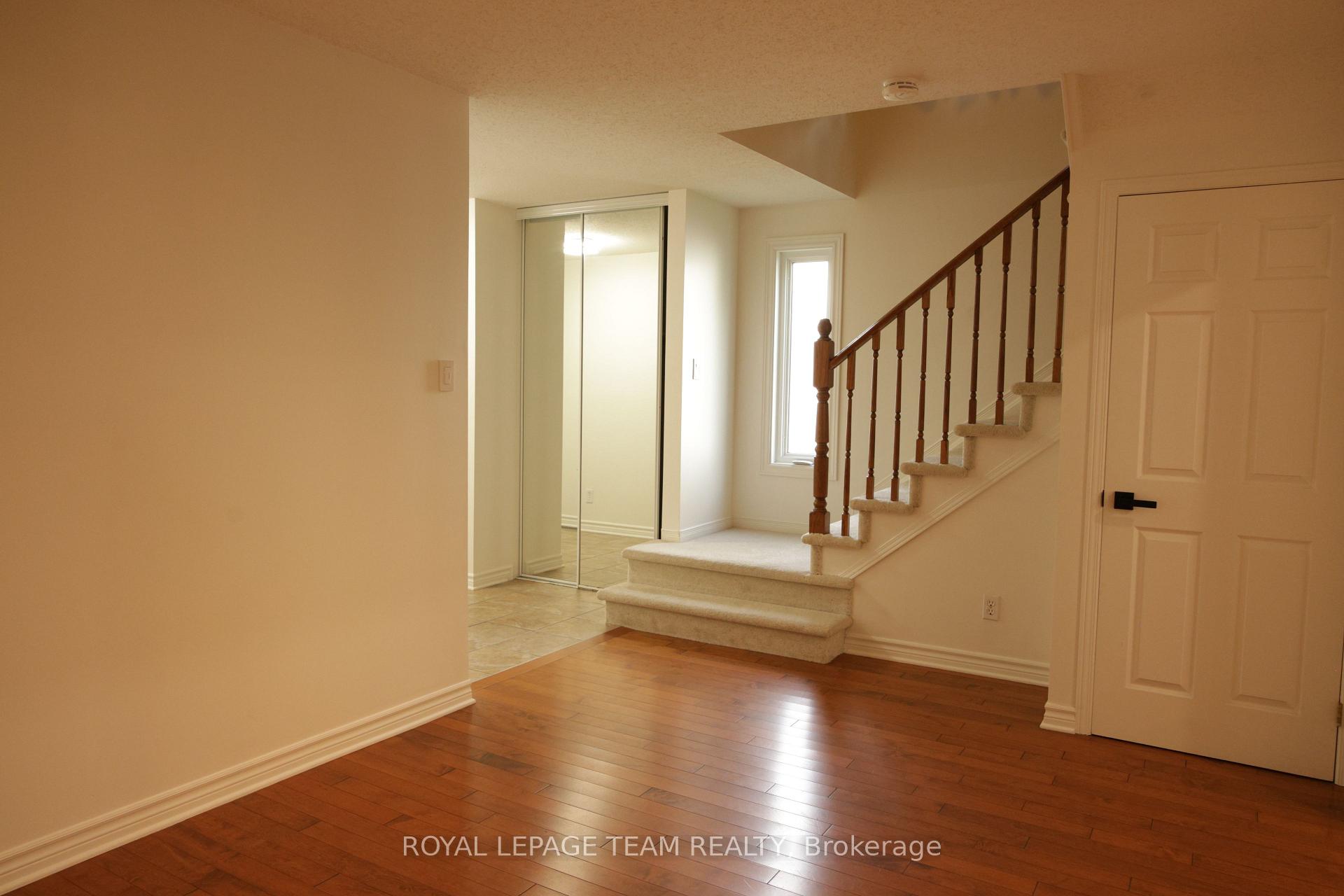 Photo 5 of 97 Springcreek Crescent, Ottawa, Fallowfield — HOMEH