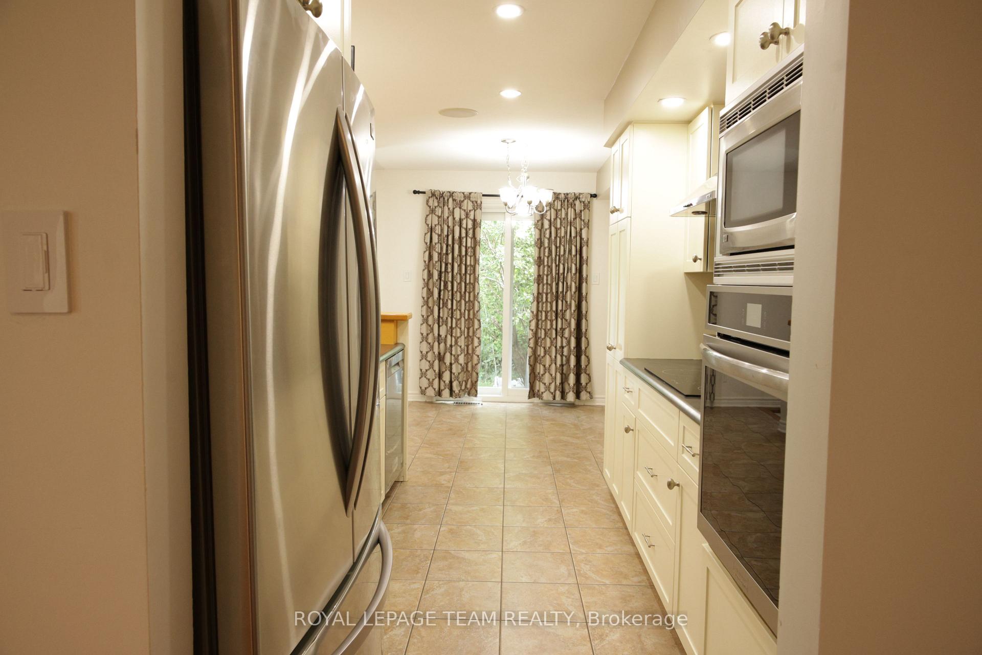 Photo 6 of 97 Springcreek Crescent, Ottawa, Fallowfield — HOMEH