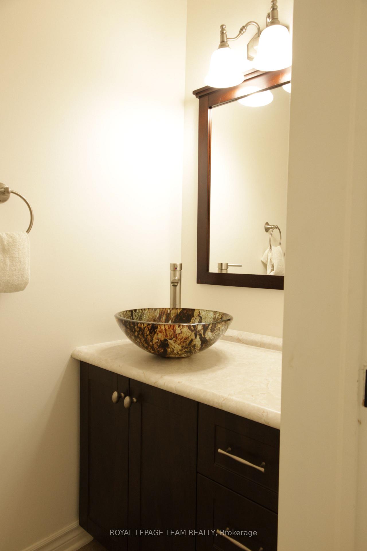 Photo 11 of 97 Springcreek Crescent, Ottawa, Fallowfield — HOMEH