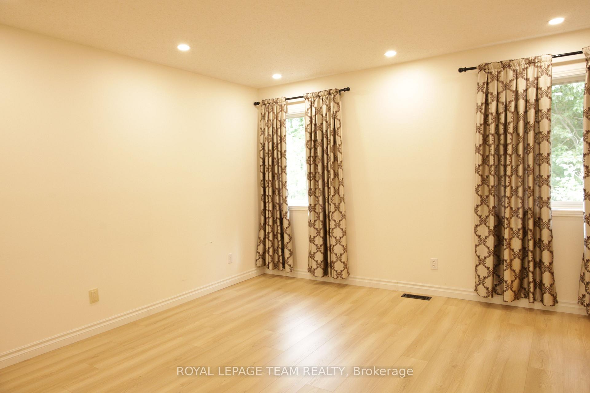 Photo 12 of 97 Springcreek Crescent, Ottawa, Fallowfield — HOMEH