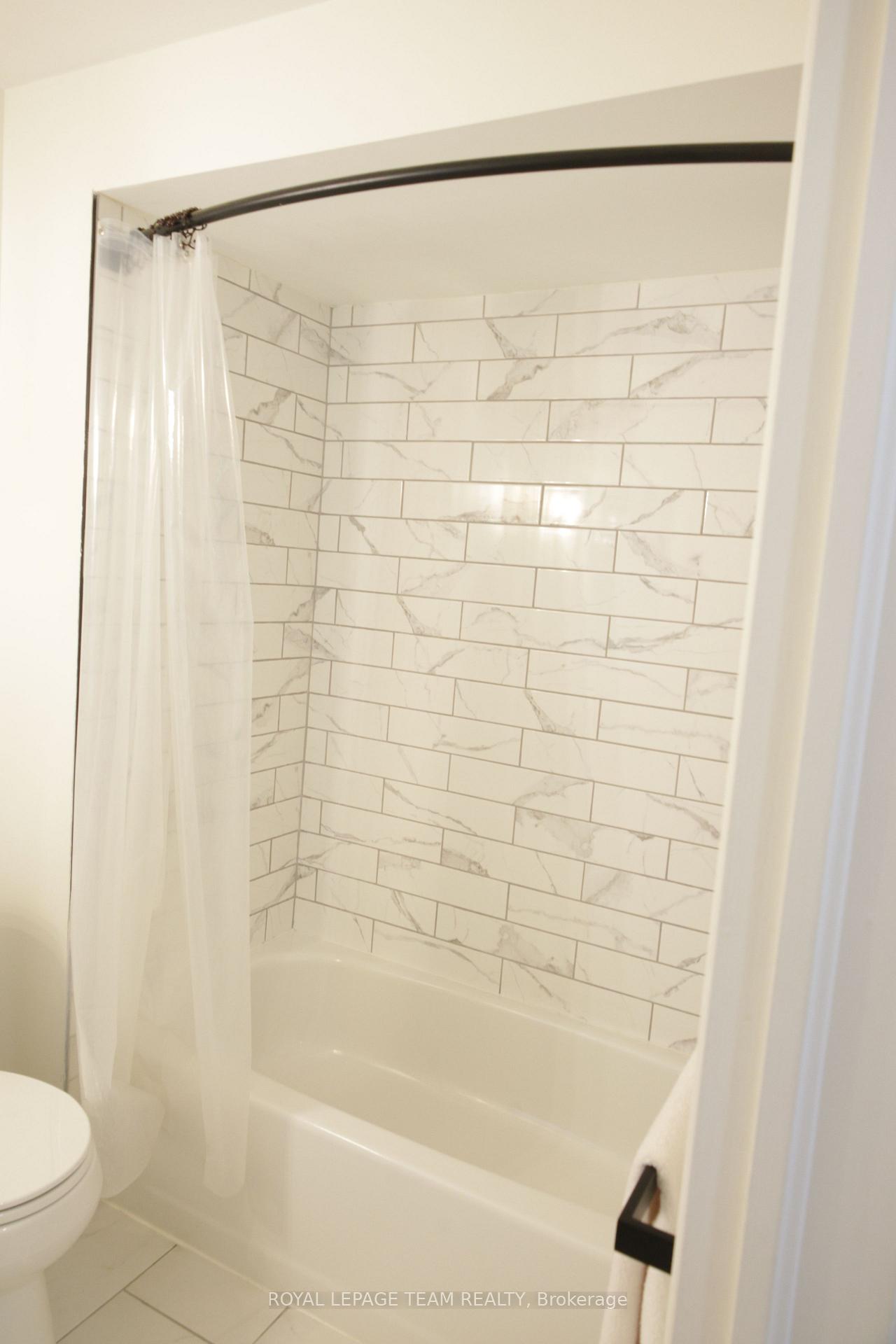 Photo 15 of 97 Springcreek Crescent, Ottawa, Fallowfield — HOMEH