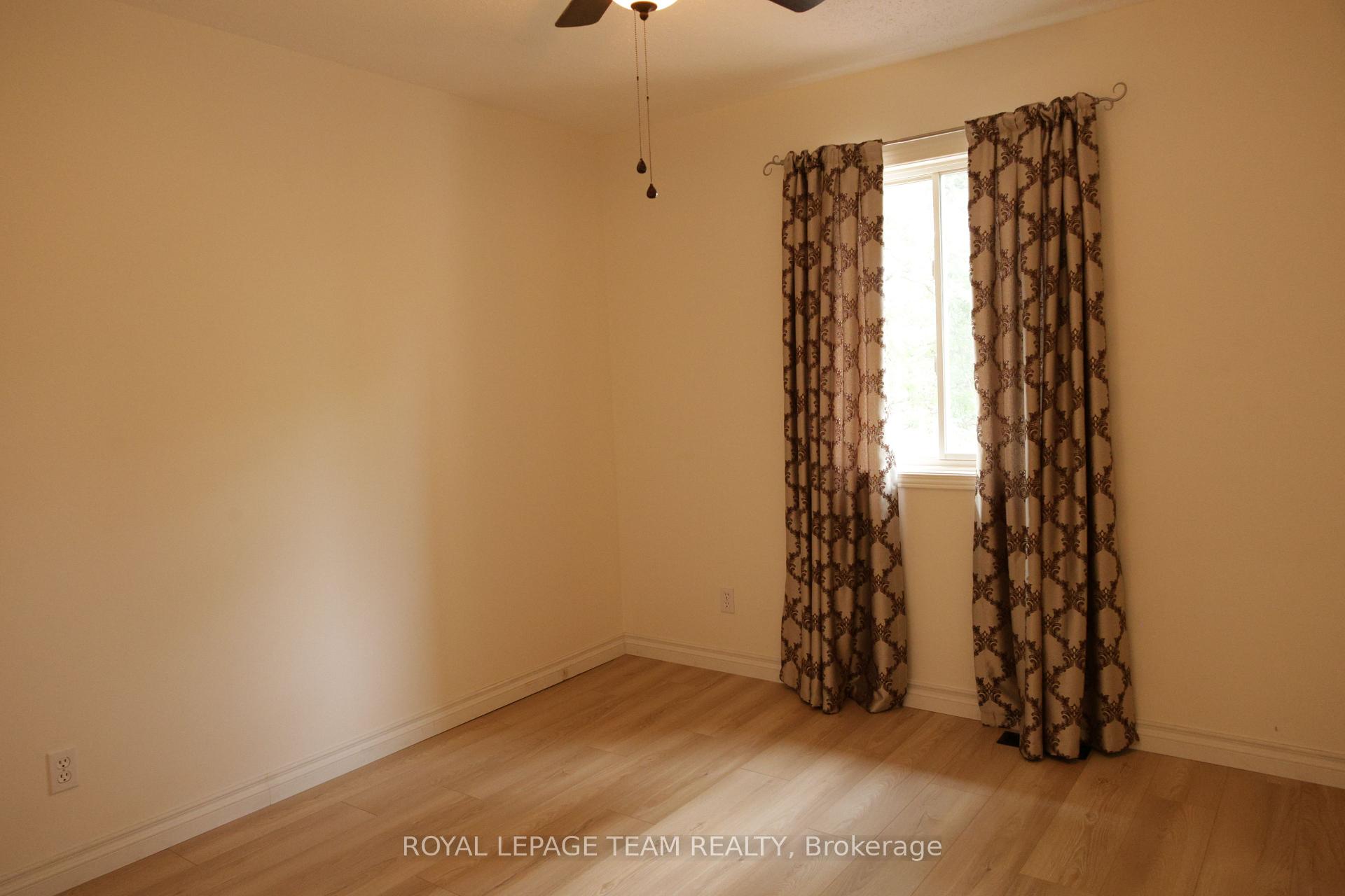 Photo 16 of 97 Springcreek Crescent, Ottawa, Fallowfield — HOMEH
