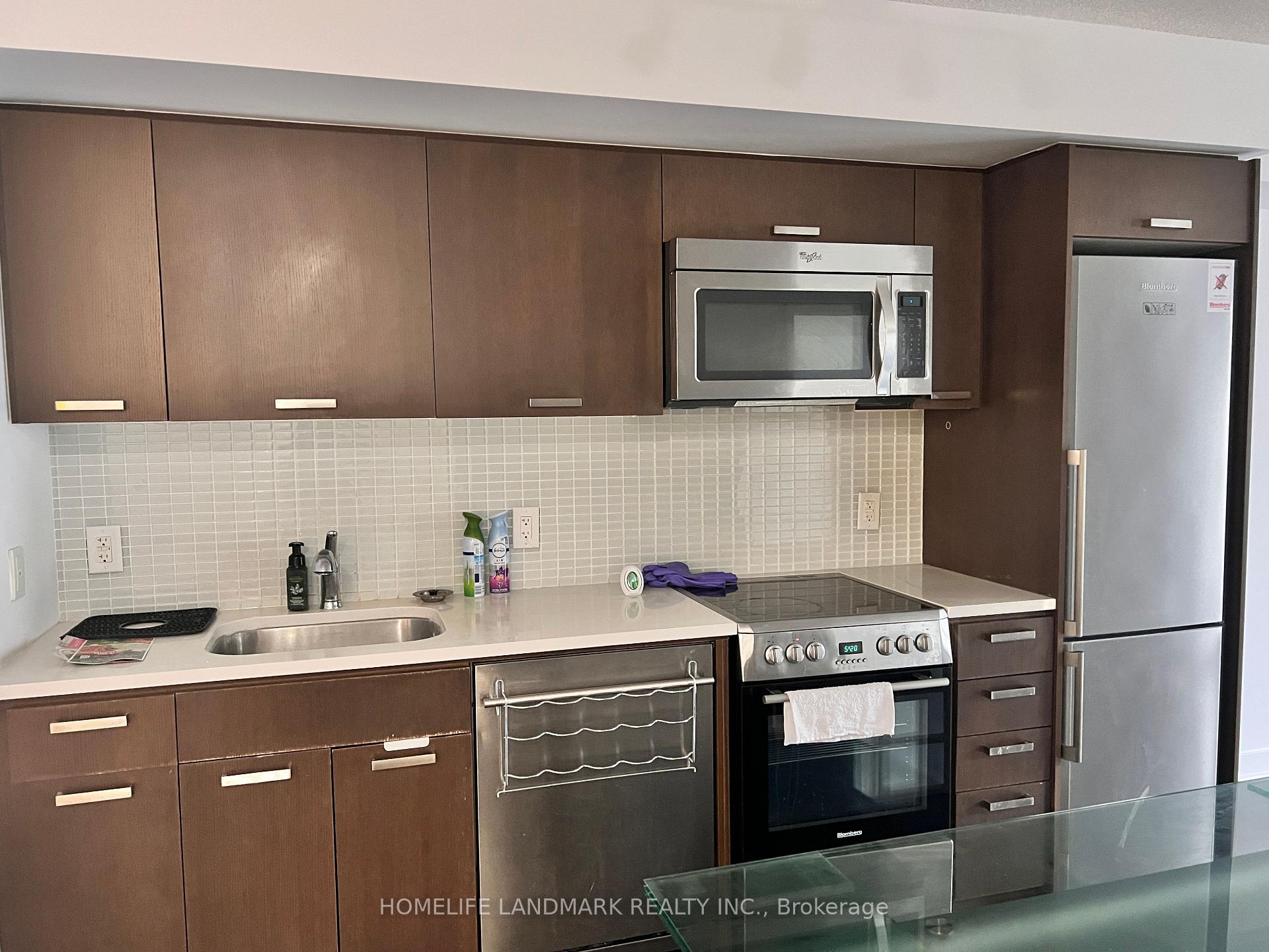 Photo 5 of Unit 513, 295 Adelaide Street W, Toronto, Waterfront Communities — HOMEH