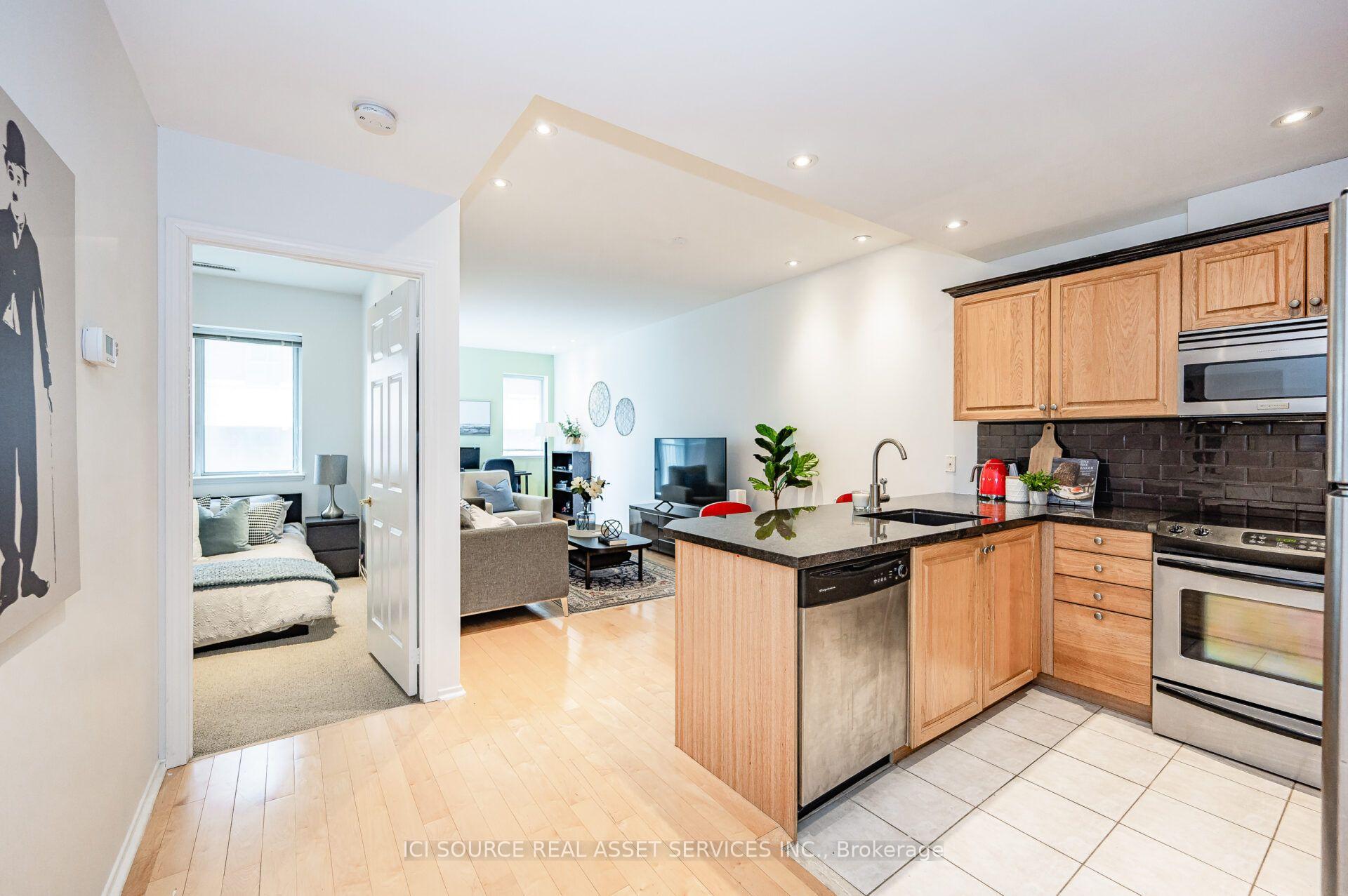Photo 7 of Unit 308, 600 Eglinton Avenue E, Toronto, Mount Pleasant East — HOMEH