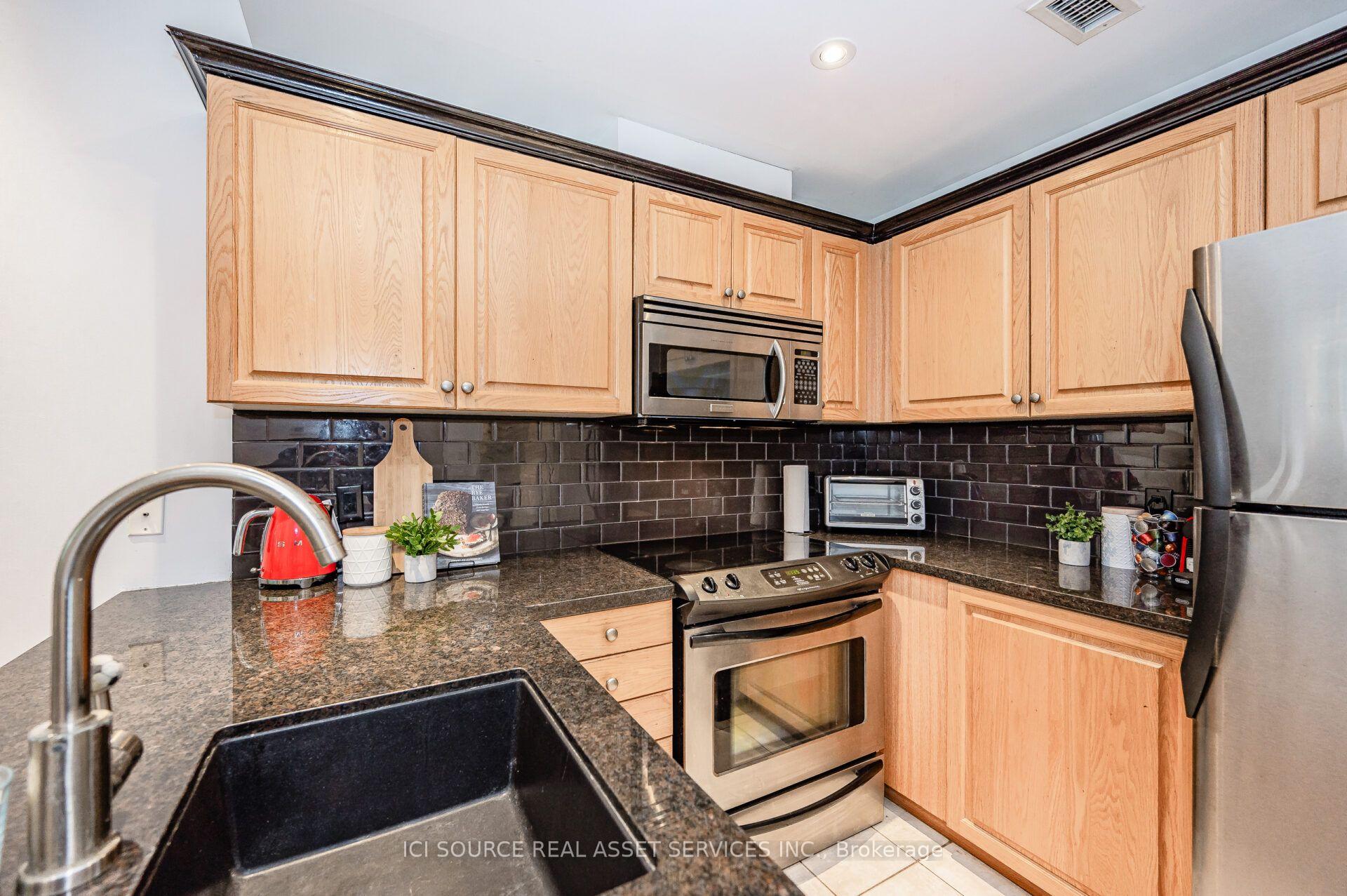 Photo 11 of Unit 308, 600 Eglinton Avenue E, Toronto, Mount Pleasant East — HOMEH
