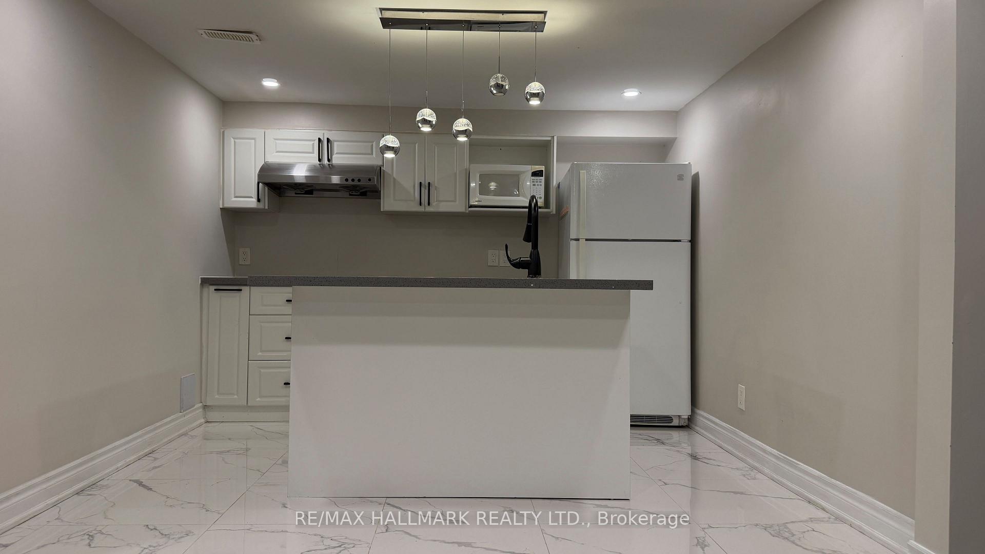 Photo 3 of Unit BASEMENT, 76 Clancy Drive, North York, Don Valley Village — HOMEH