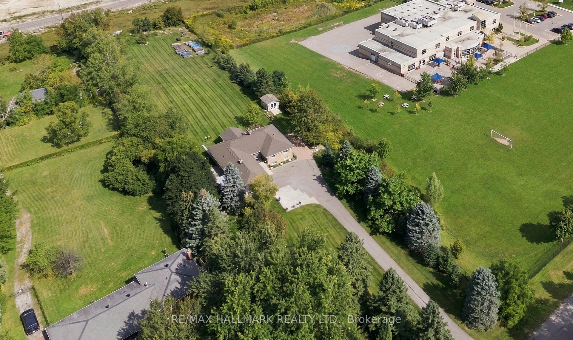 Photo 1 of 166 Hillcrest Drive, East Gwillimbury, Holland Landing — HOMEH