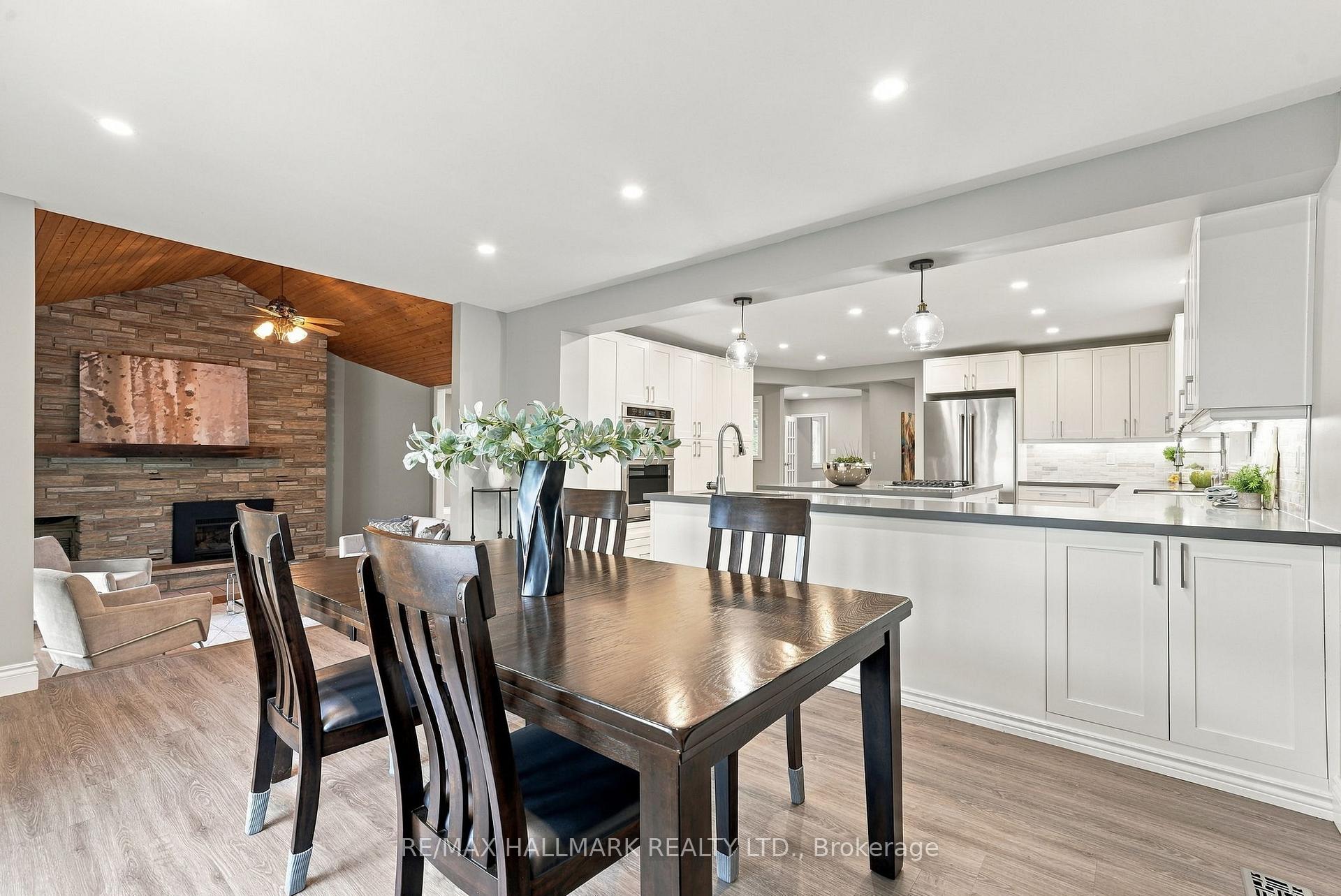 Photo 19 of 166 Hillcrest Drive, East Gwillimbury, Holland Landing — HOMEH
