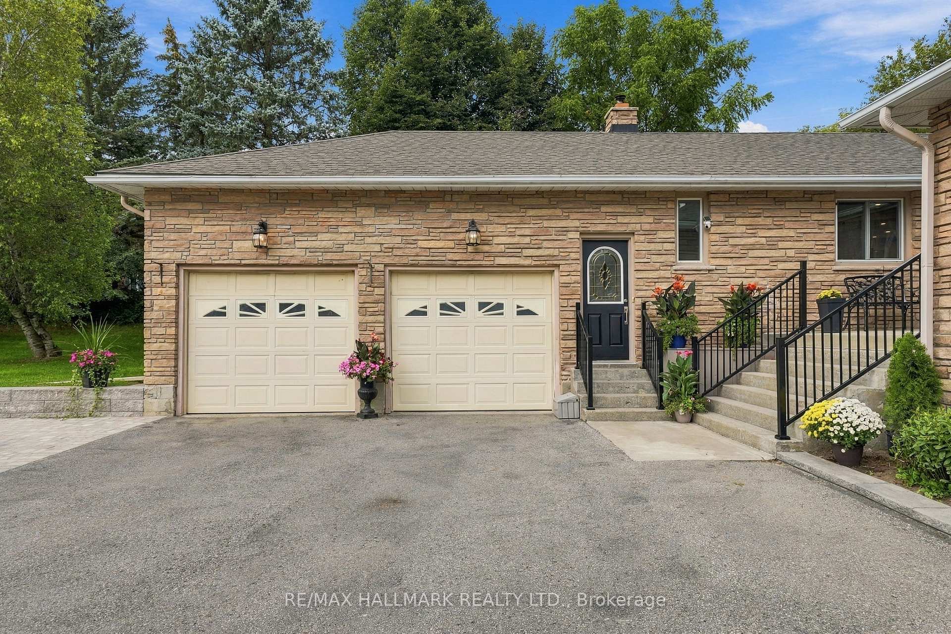 Photo 41 of 166 Hillcrest Drive, East Gwillimbury, Holland Landing — HOMEH