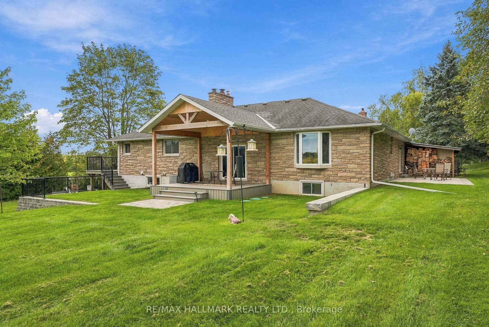 Photo 46 of 166 Hillcrest Drive, East Gwillimbury, Holland Landing — HOMEH