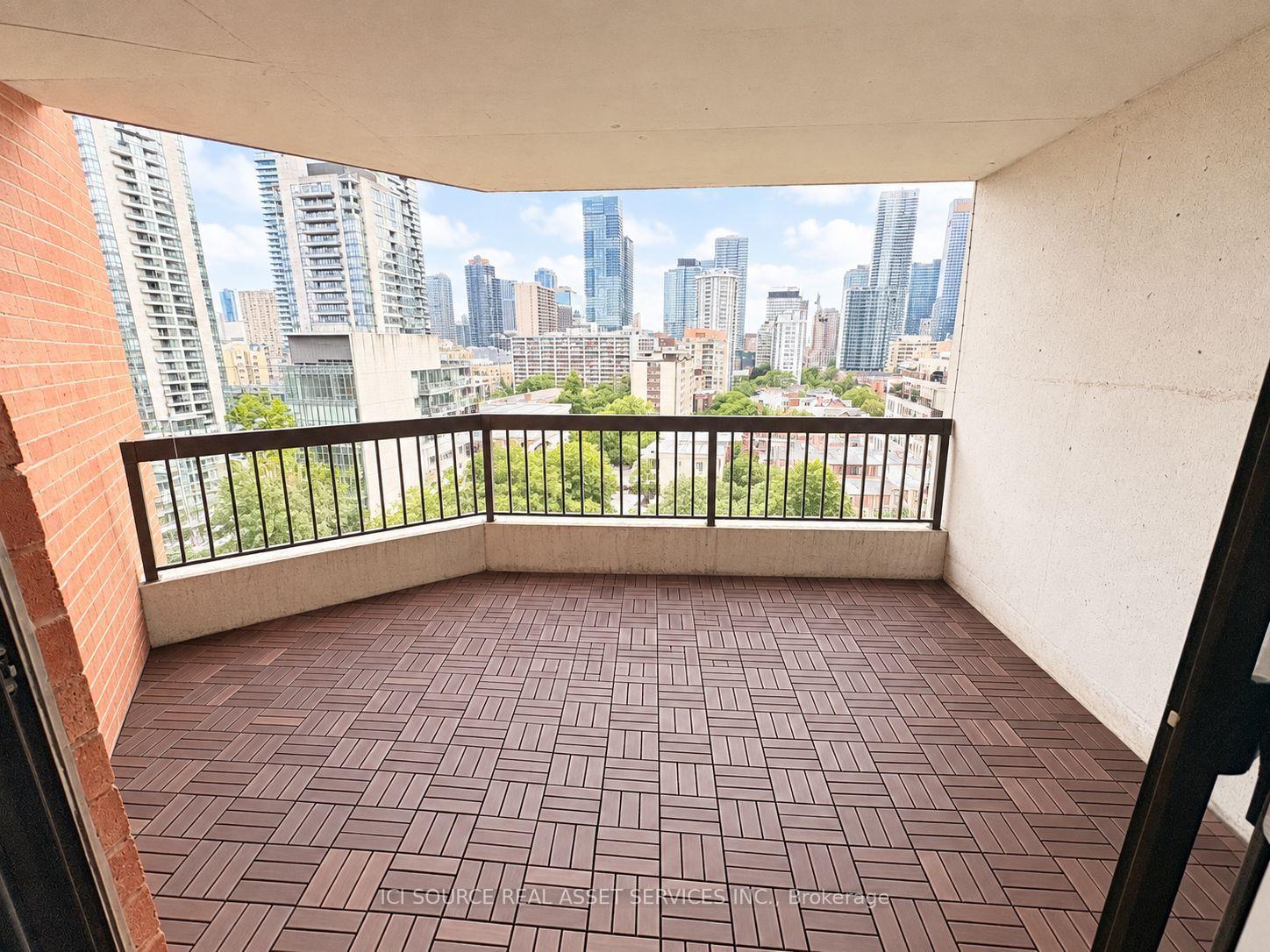 Photo 15 of Unit 1226, 77 Maitland Place, Toronto, Cabbagetown-South St. James Town — HOMEH