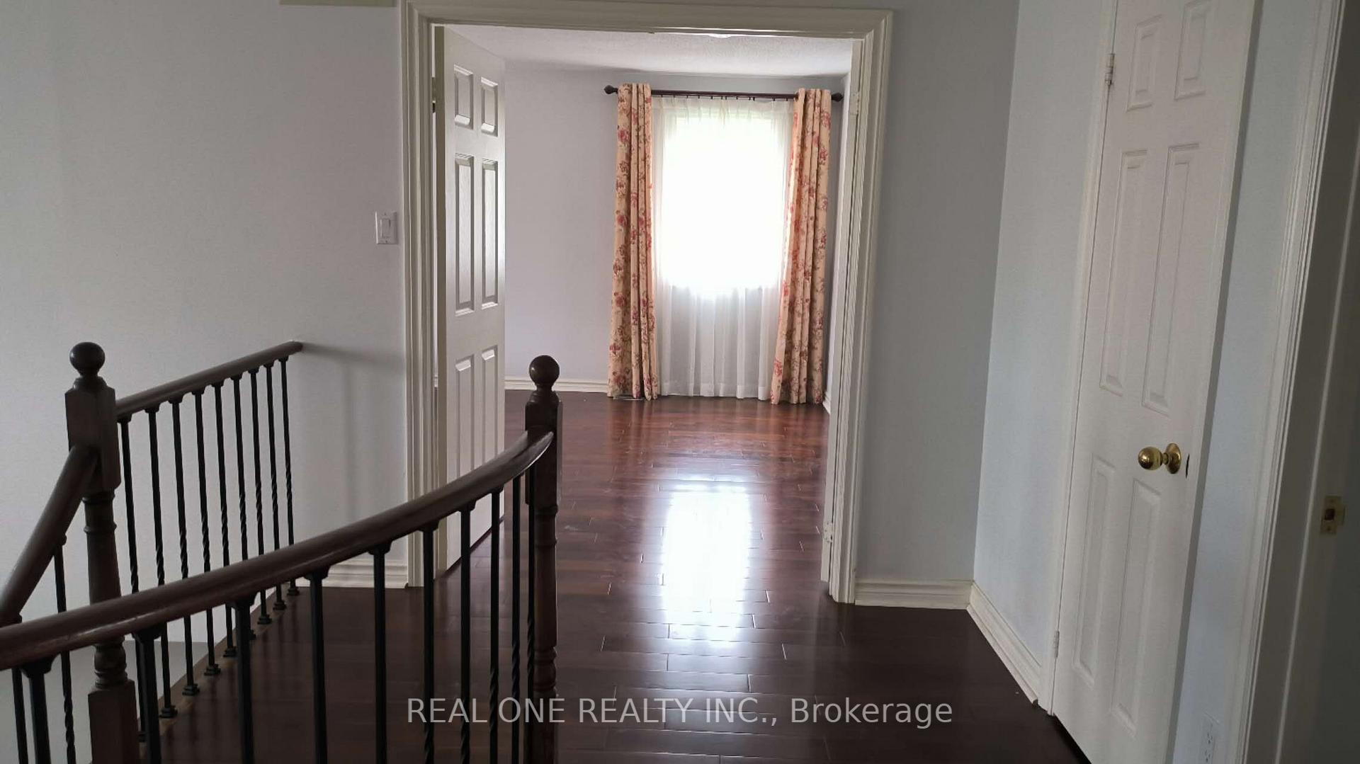 Photo 5 of 12 Atlantic Avenue, Markham, Markville — HOMEH
