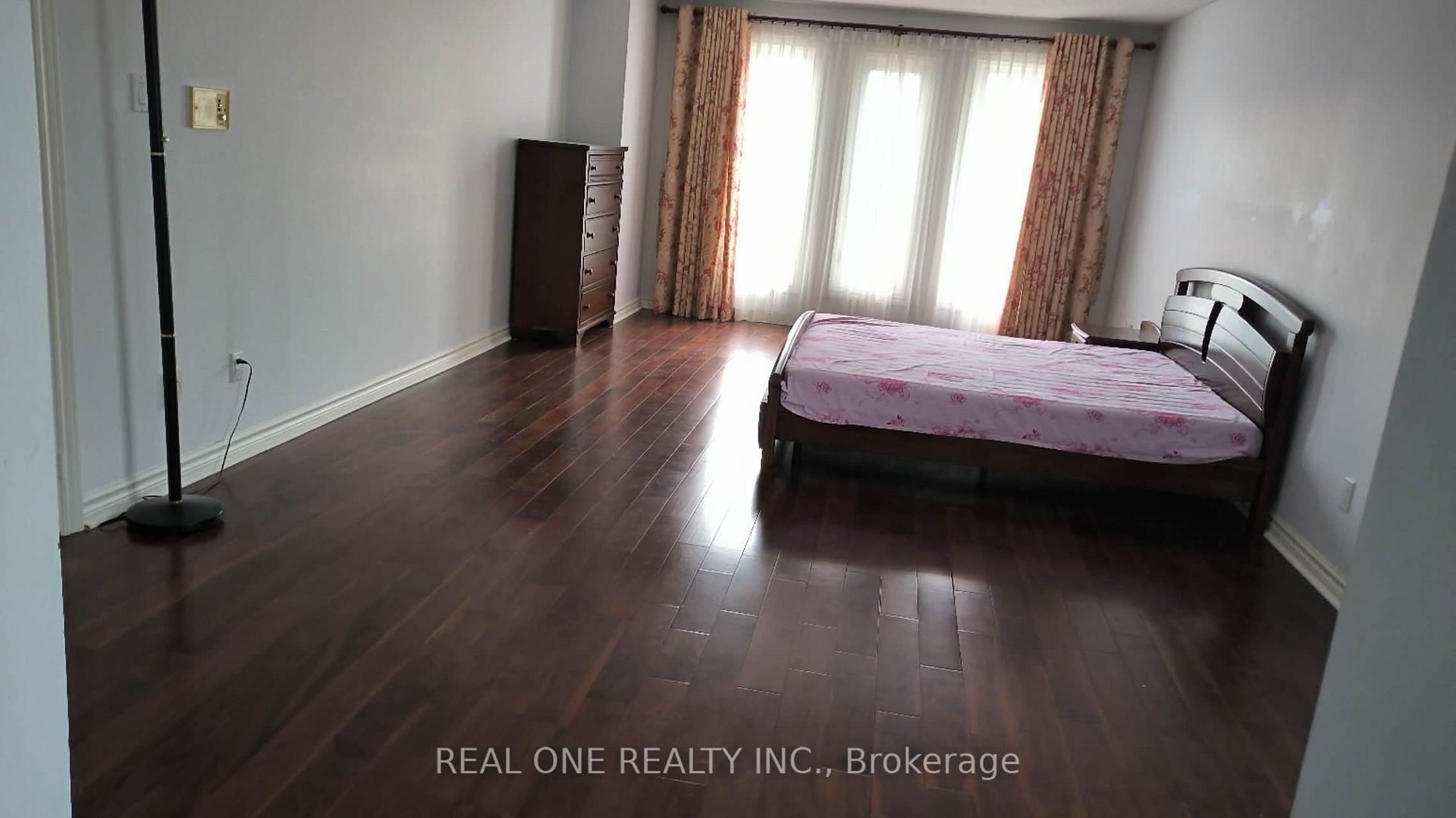 Photo 7 of 12 Atlantic Avenue, Markham, Markville — HOMEH