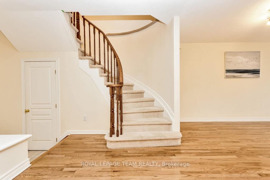 Photo 18 of 122 Saddlesmith Circle, Ottawa, Kanata - Emerald Meadows/Trailwest — HOMEH