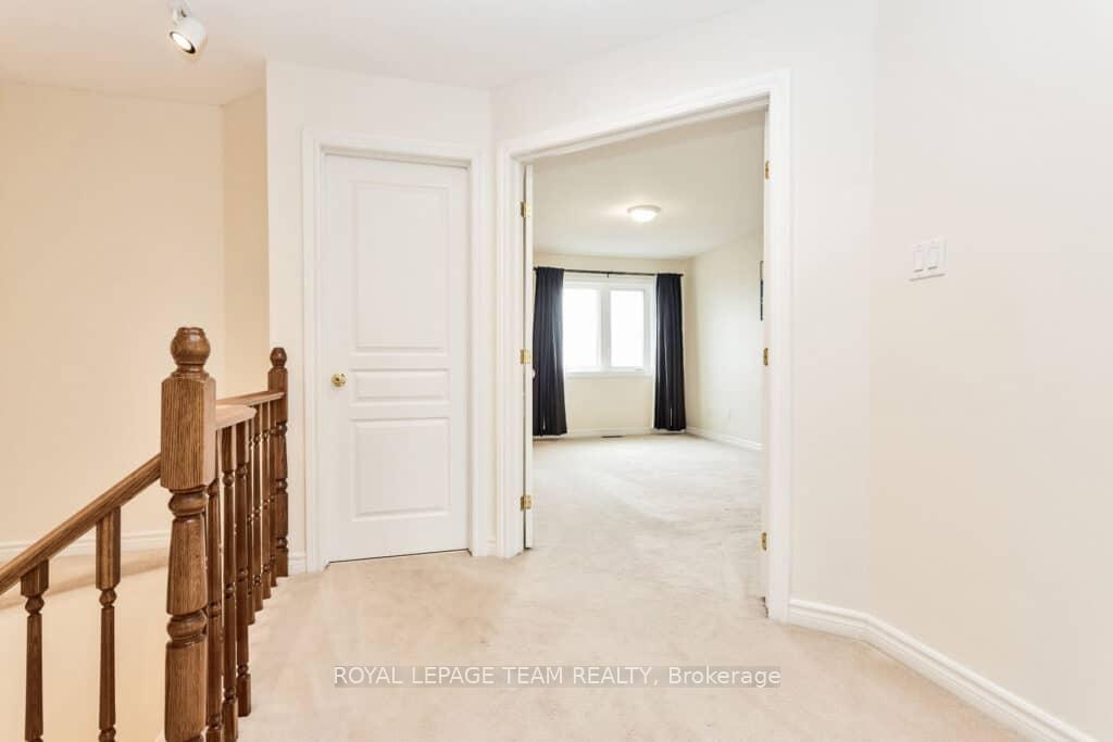 Photo 19 of 122 Saddlesmith Circle, Ottawa, Kanata - Emerald Meadows/Trailwest — HOMEH