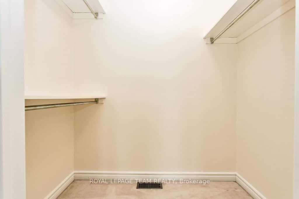 Photo 21 of 122 Saddlesmith Circle, Ottawa, Kanata - Emerald Meadows/Trailwest — HOMEH