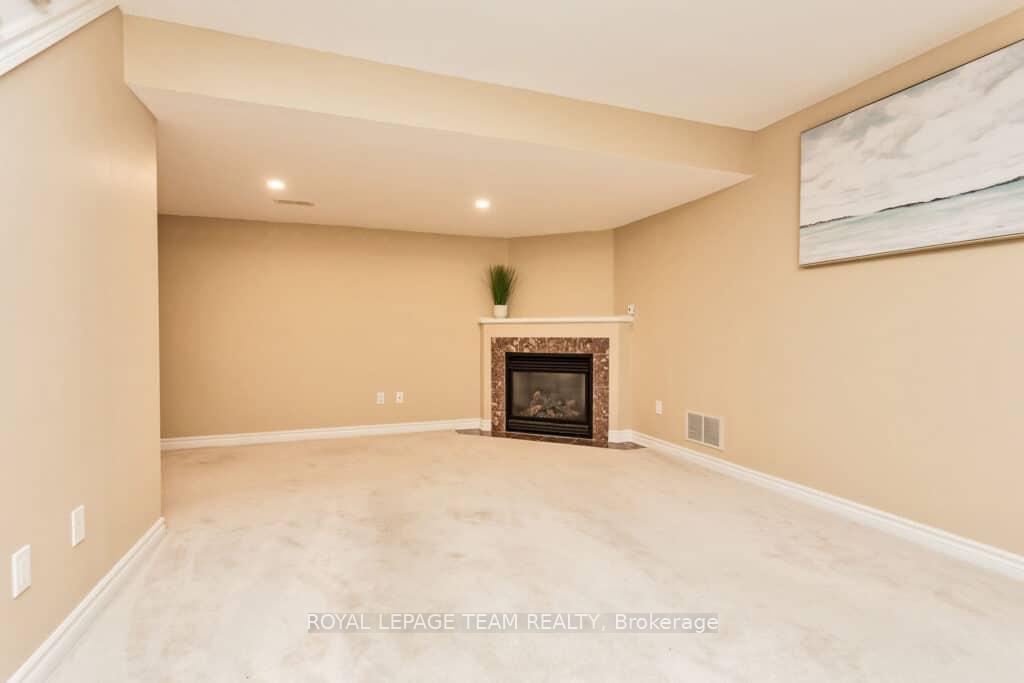 Photo 28 of 122 Saddlesmith Circle, Ottawa, Kanata - Emerald Meadows/Trailwest — HOMEH