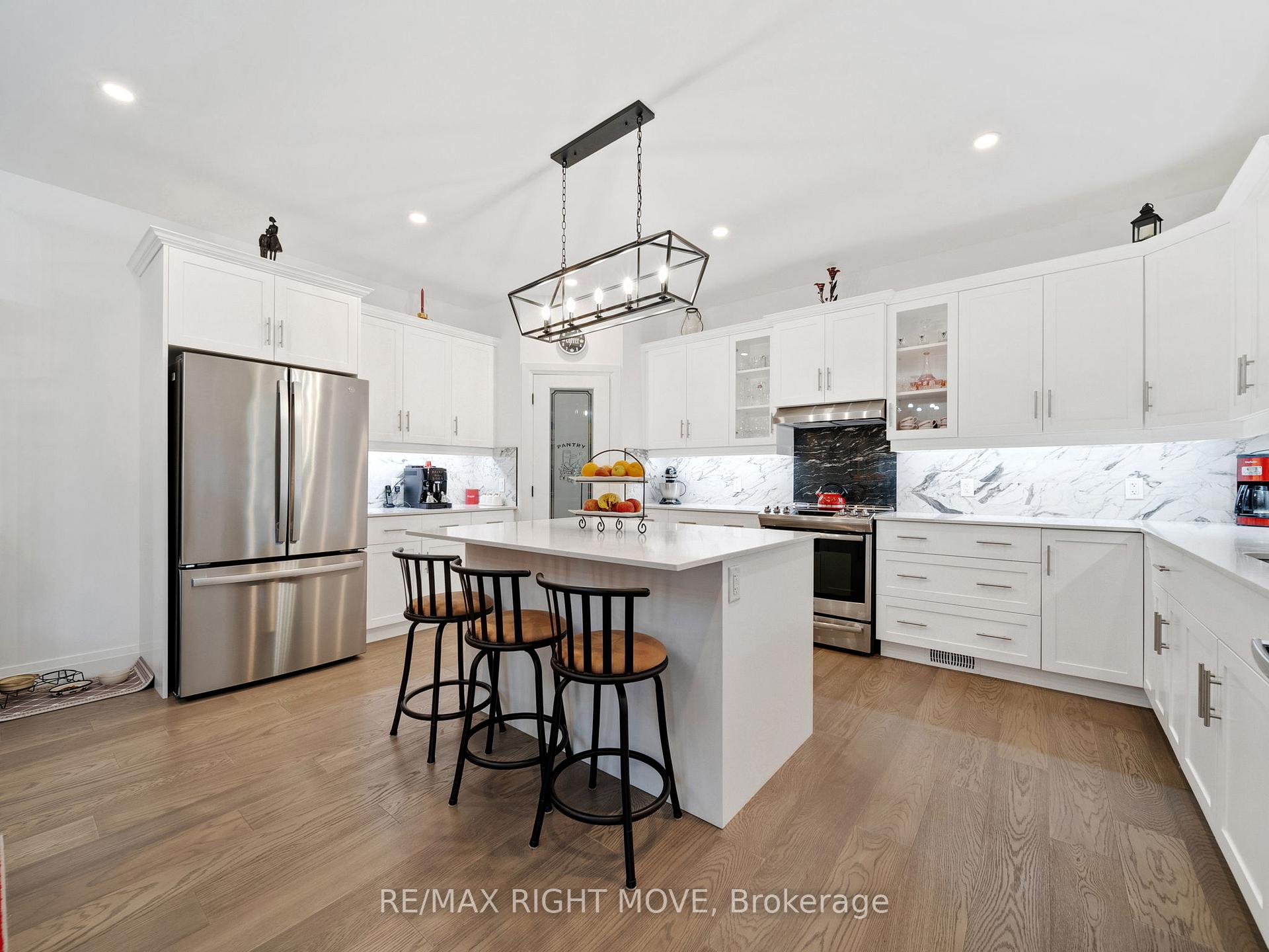 Photo 15 of 22 Bellehumeur Road, Tiny, Rural Tiny — HOMEH