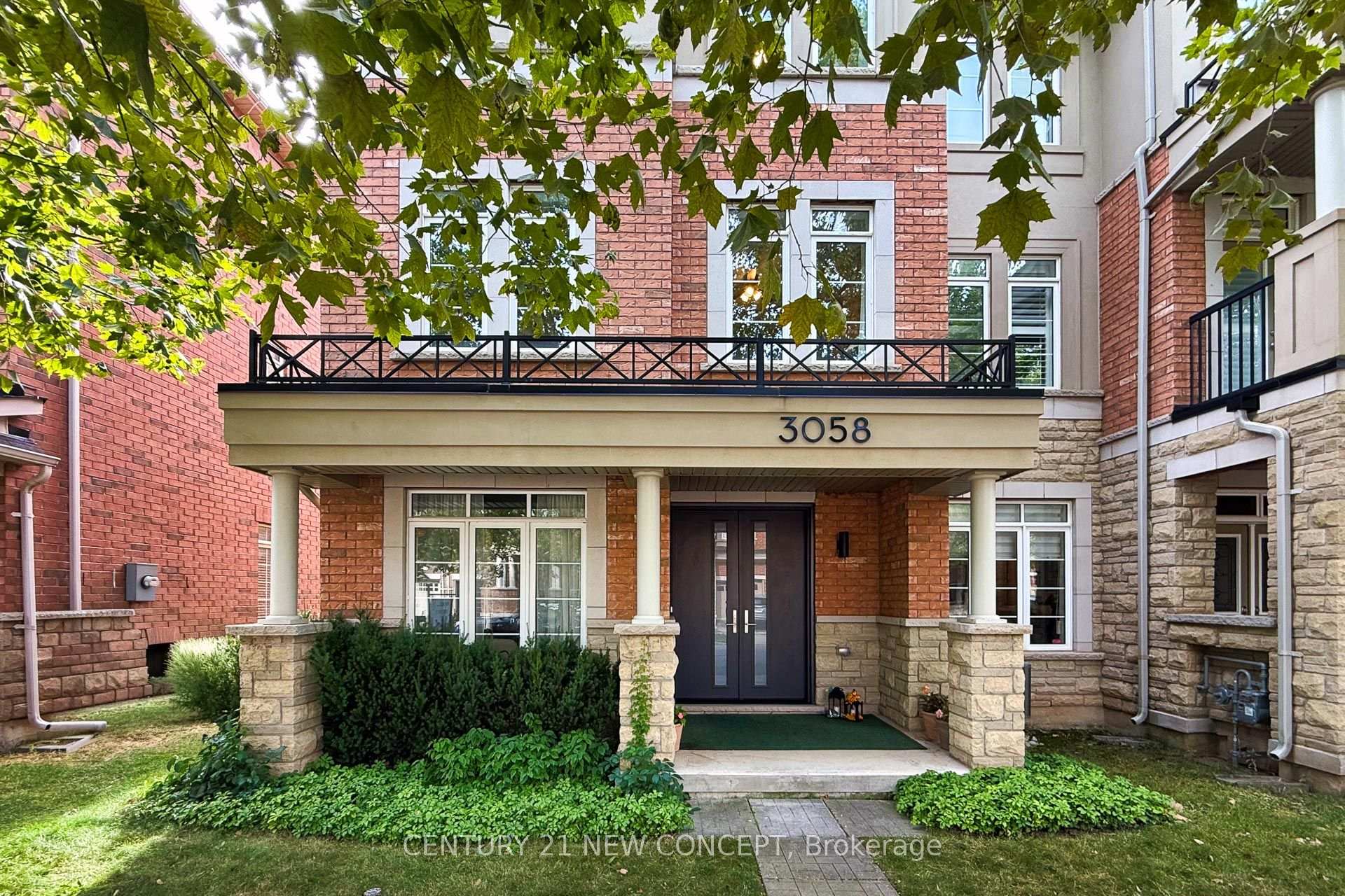 Photo 3 of 3058 Eberly Woods Drive, Oakville, Glenorchy — HOMEH