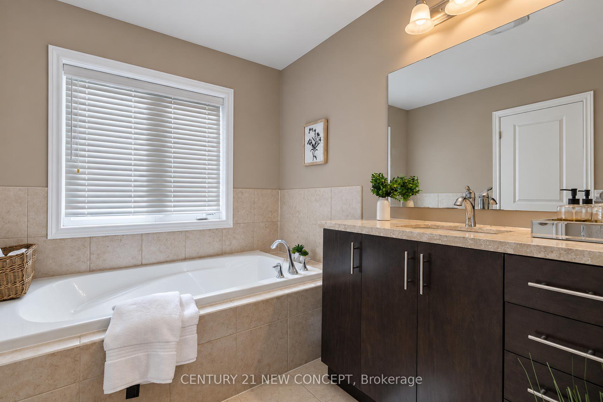 Photo 74 of 3058 Eberly Woods Drive, Oakville, Glenorchy — HOMEH