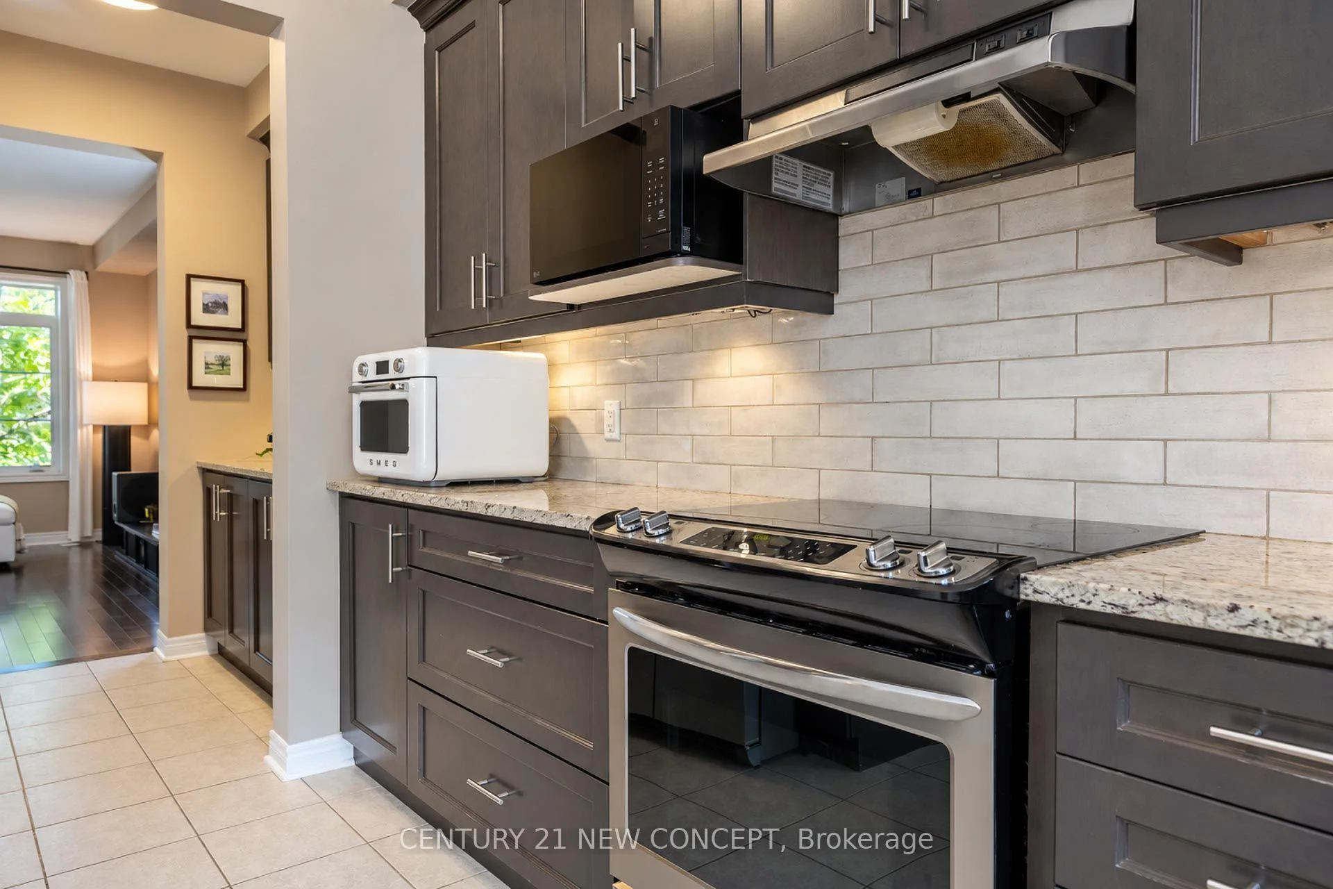 Photo 15 of 3058 Eberly Woods Drive, Oakville, Glenorchy — HOMEH