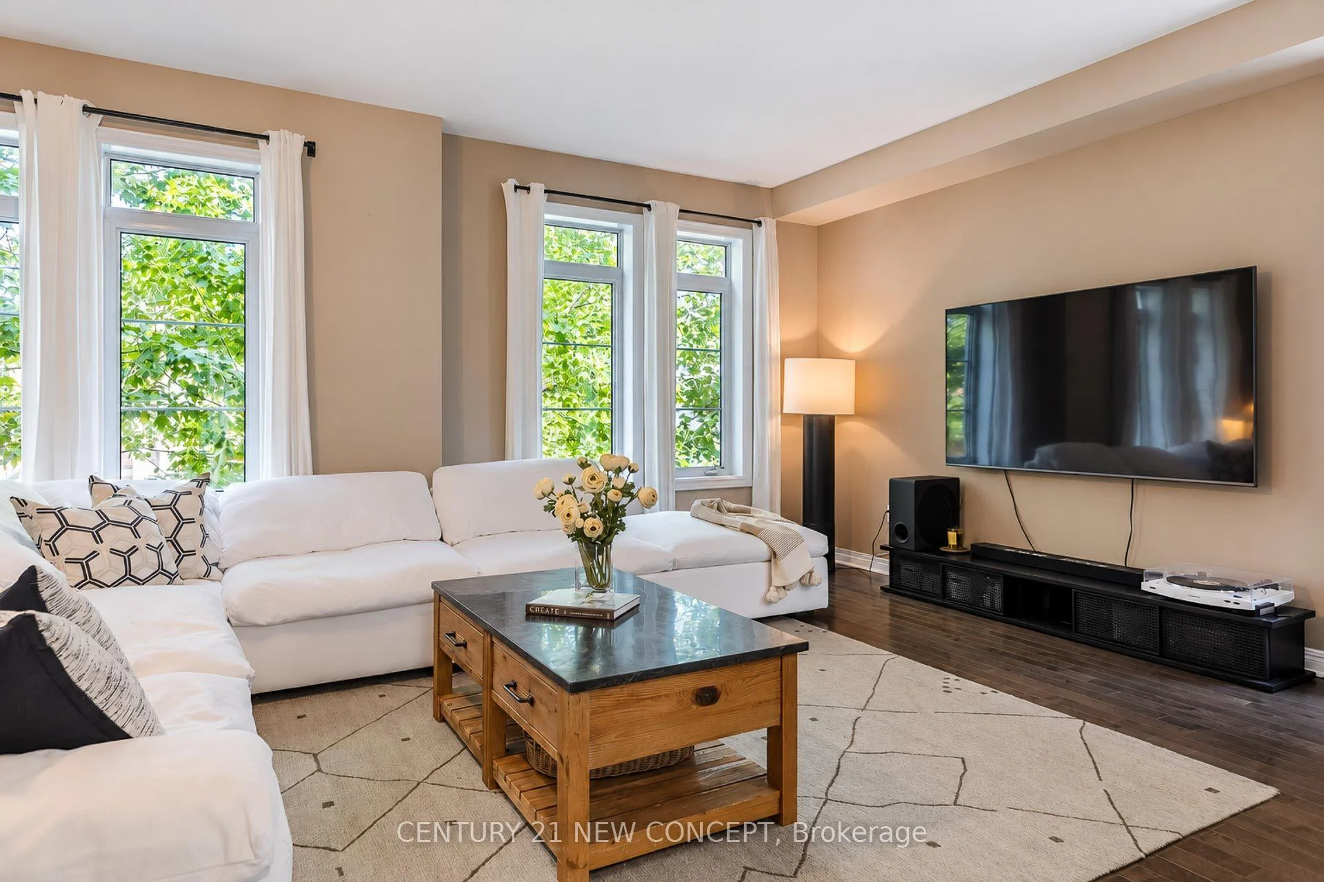 Photo 27 of 3058 Eberly Woods Drive, Oakville, Glenorchy — HOMEH