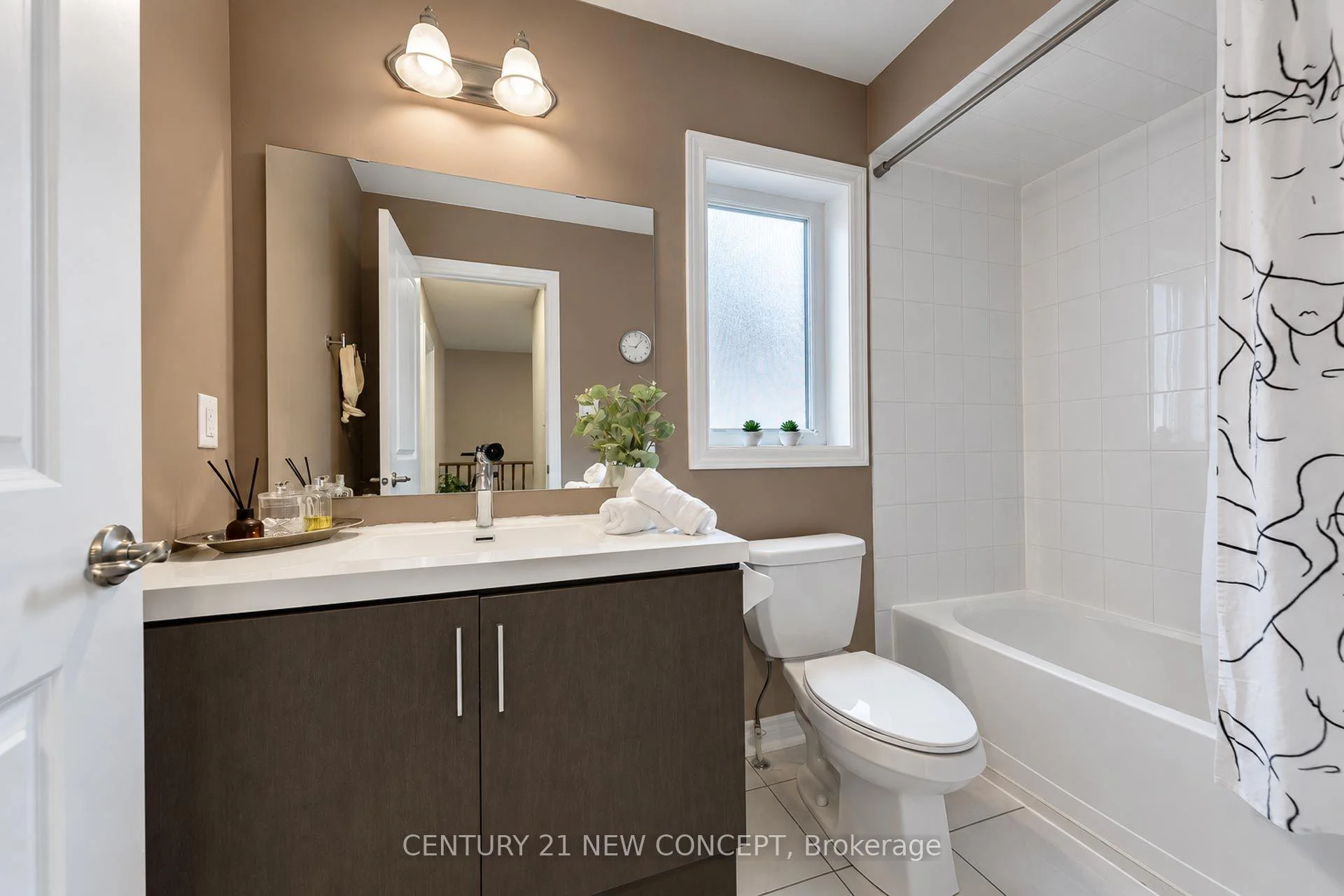 Photo 53 of 3058 Eberly Woods Drive, Oakville, Glenorchy — HOMEH