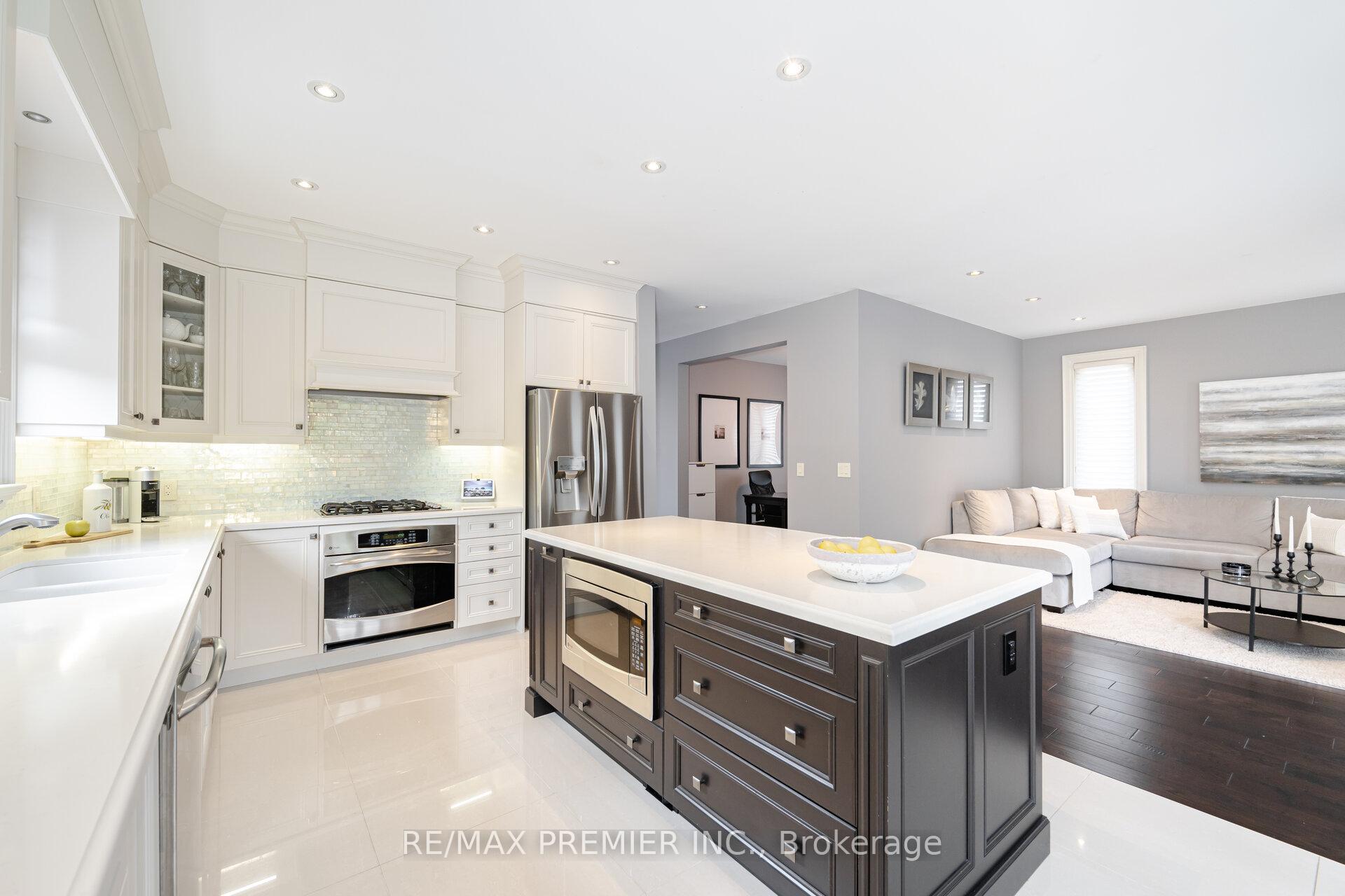 Photo 11 of 28 Ellerby Square N, Vaughan, West Woodbridge — HOMEH