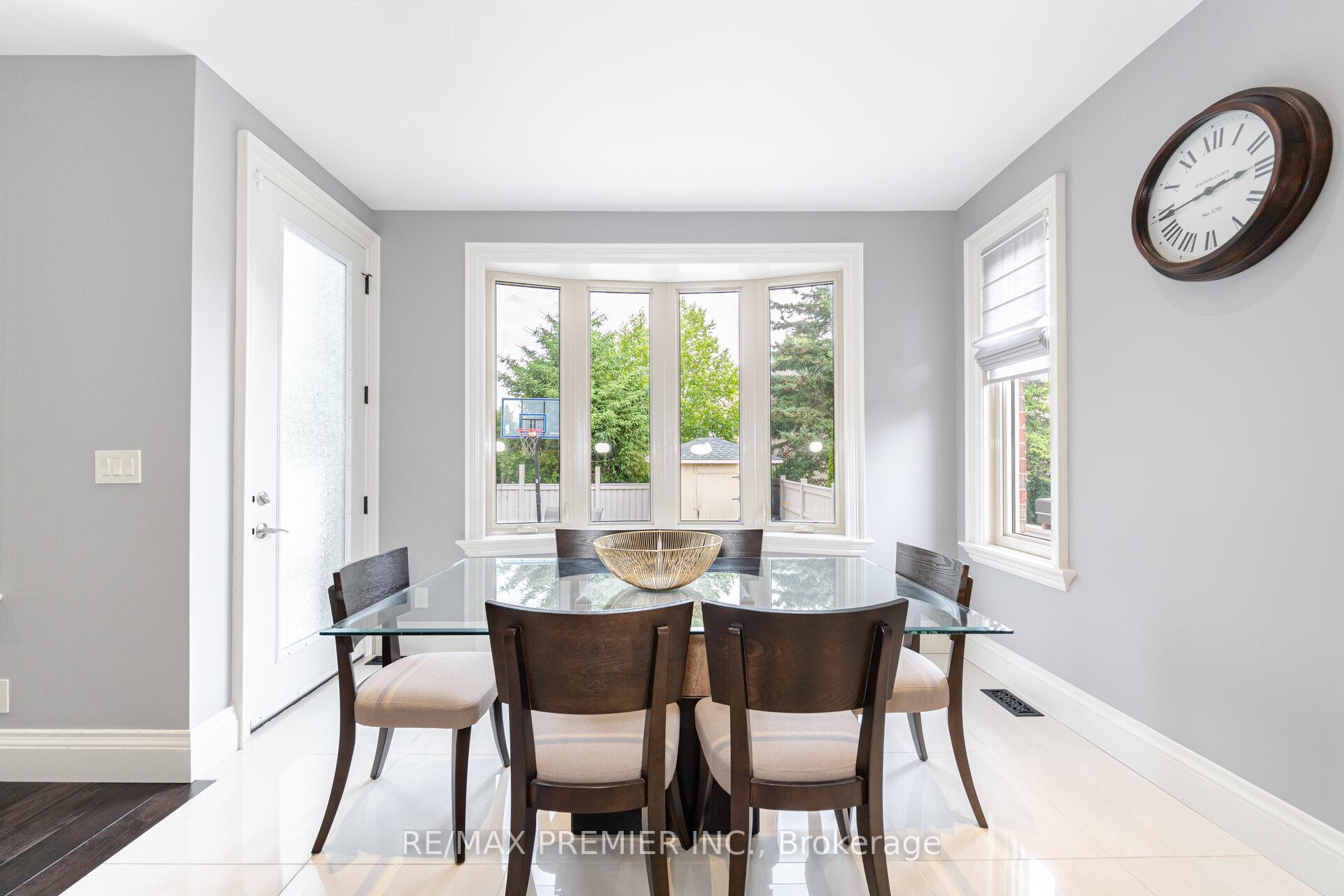 Photo 13 of 28 Ellerby Square N, Vaughan, West Woodbridge — HOMEH
