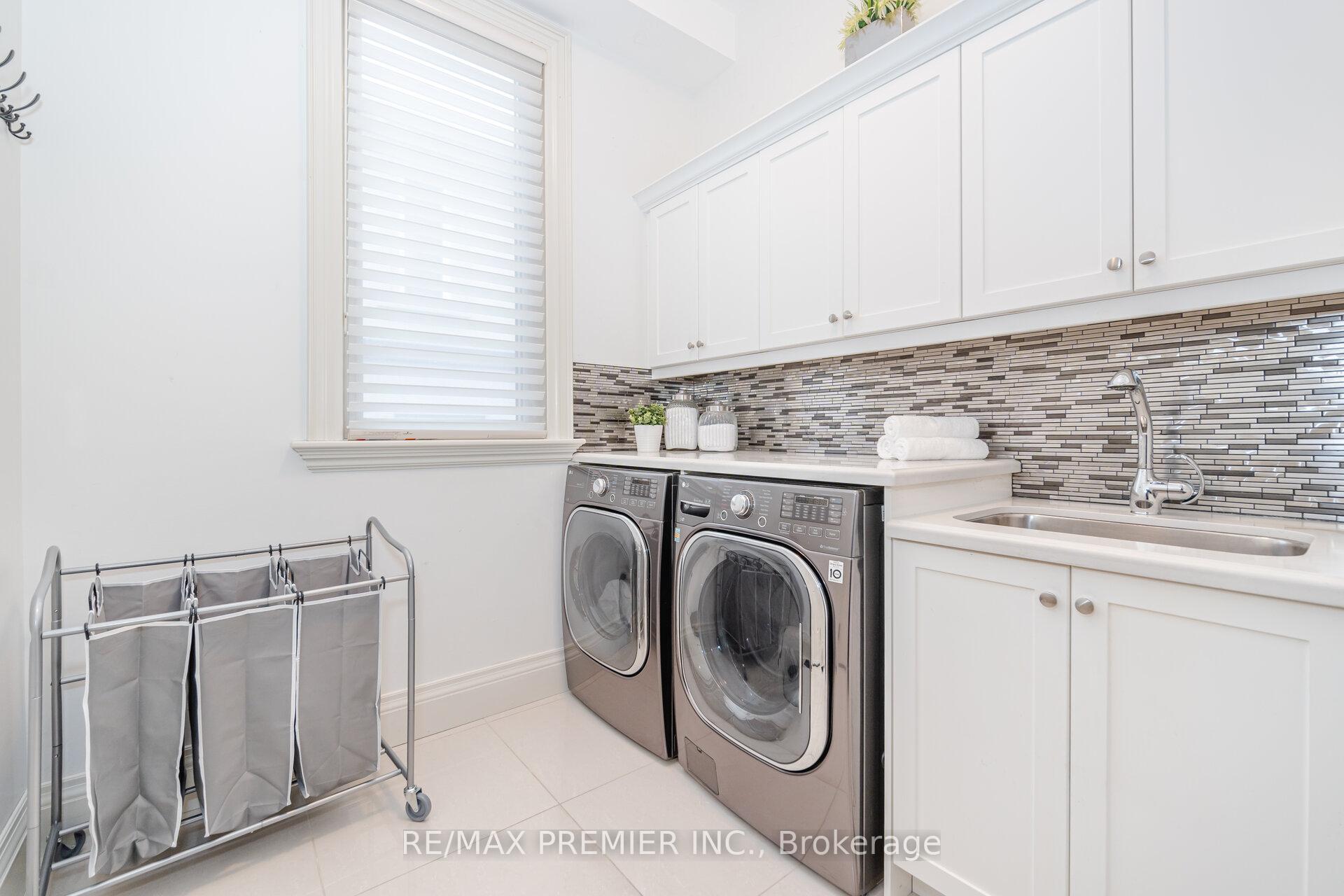 Photo 16 of 28 Ellerby Square N, Vaughan, West Woodbridge — HOMEH
