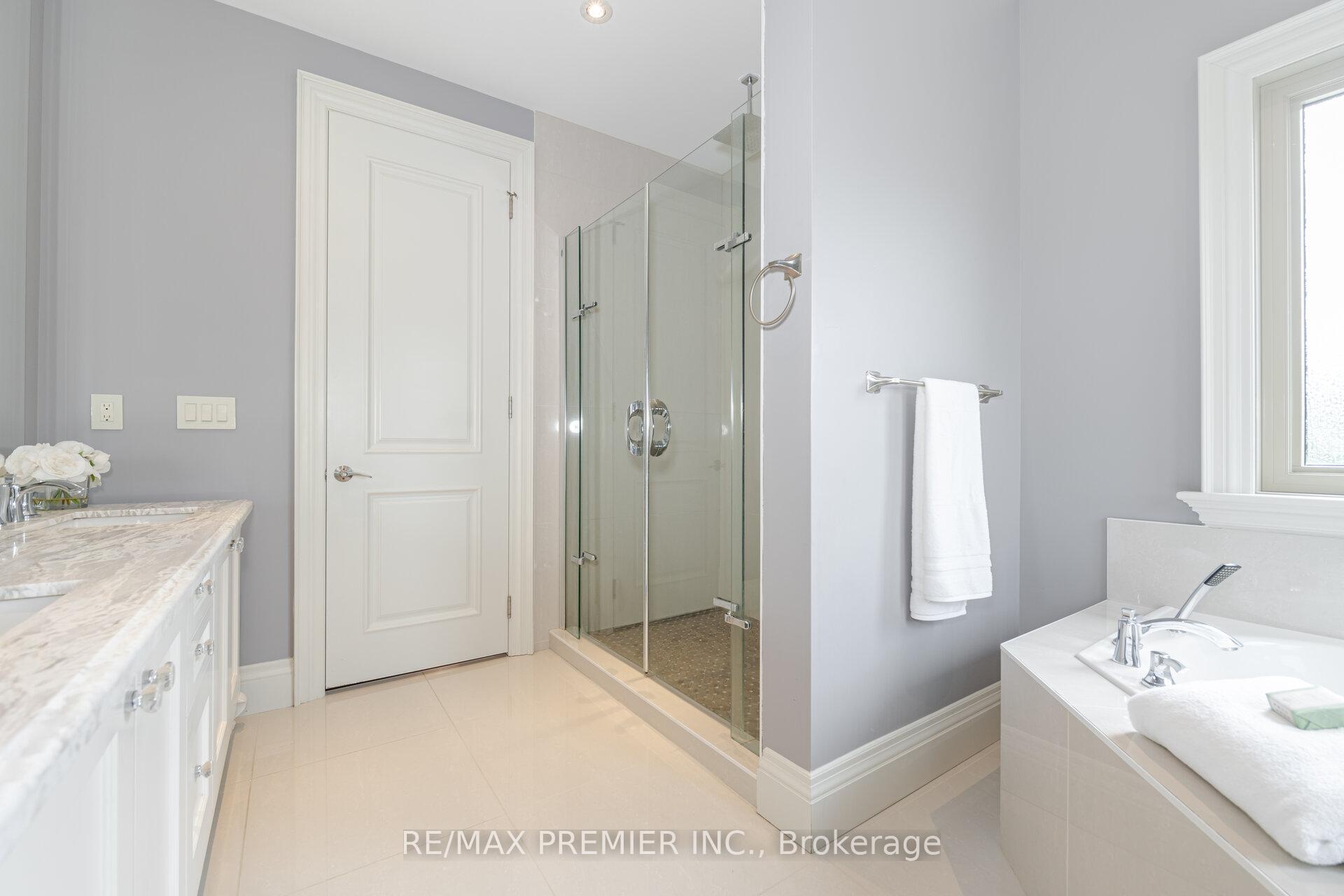 Photo 20 of 28 Ellerby Square N, Vaughan, West Woodbridge — HOMEH