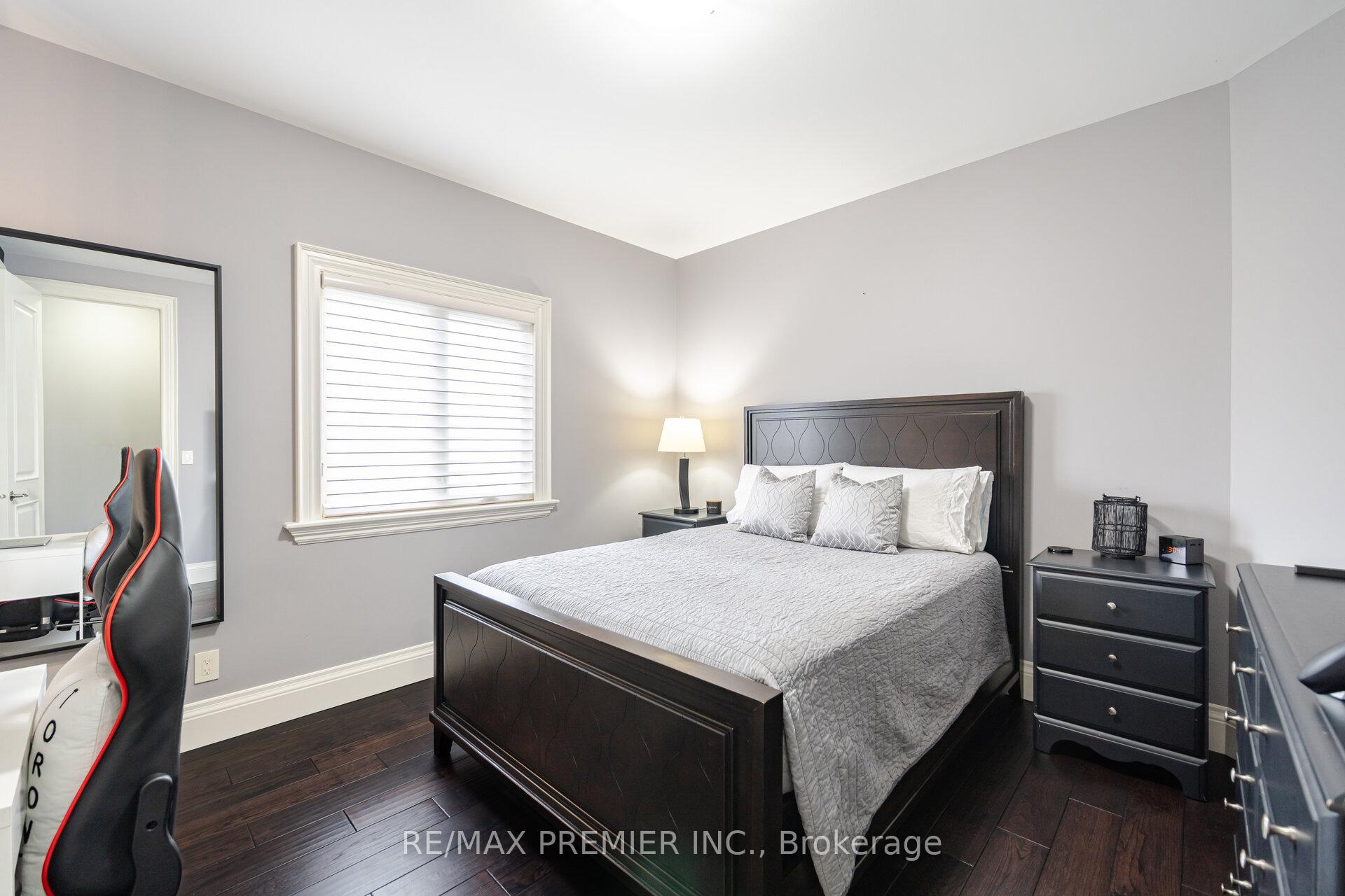 Photo 21 of 28 Ellerby Square N, Vaughan, West Woodbridge — HOMEH