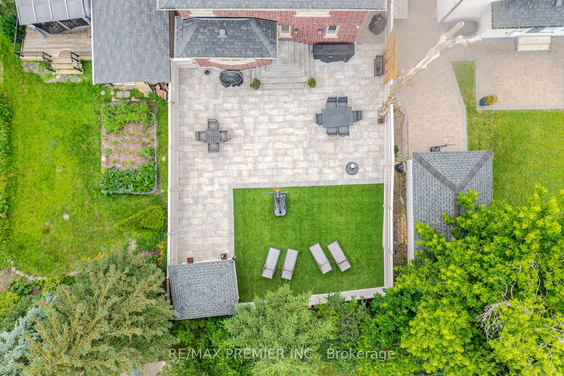 Photo 39 of 28 Ellerby Square N, Vaughan, West Woodbridge — HOMEH