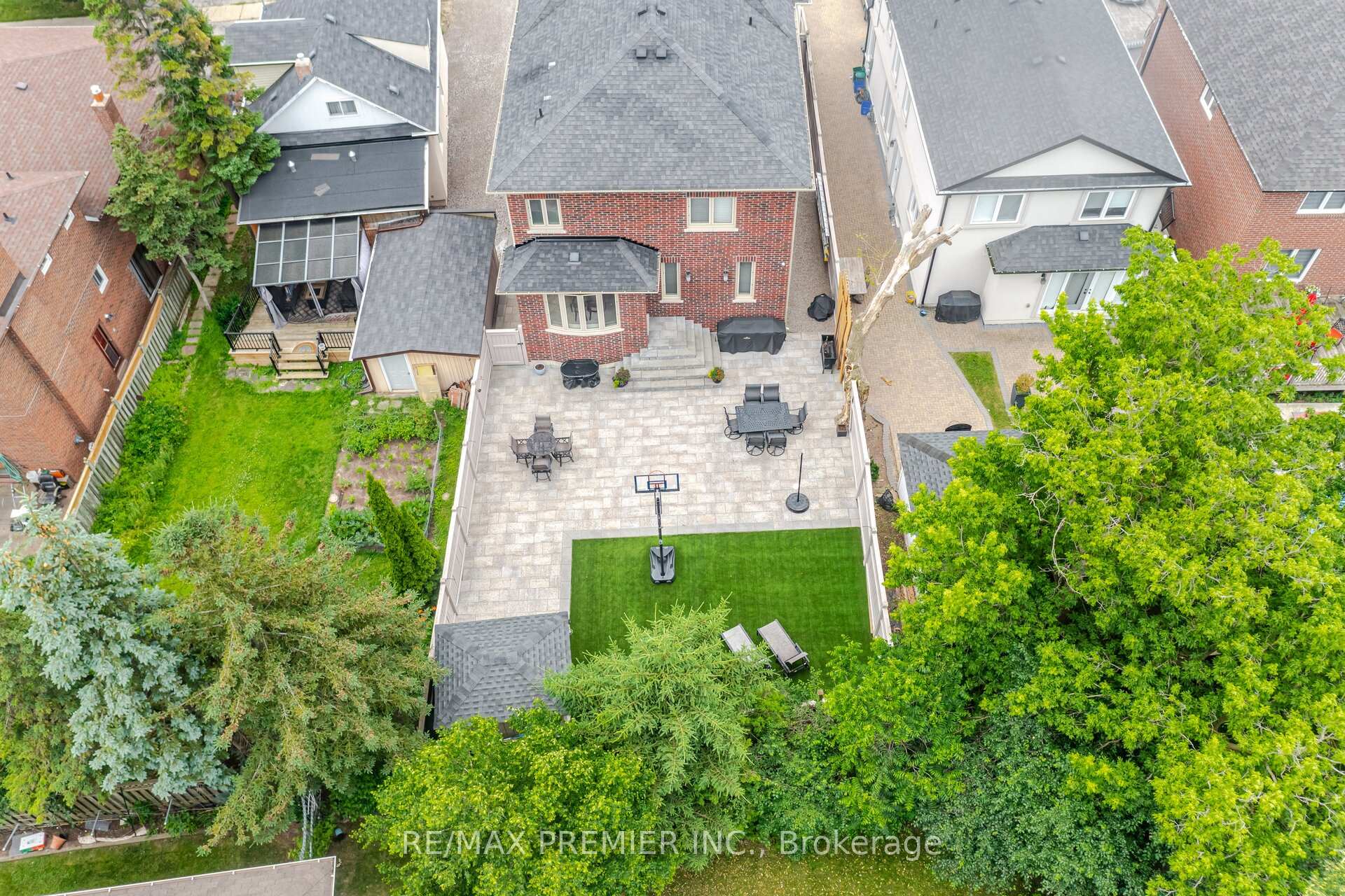 Photo 40 of 28 Ellerby Square N, Vaughan, West Woodbridge — HOMEH